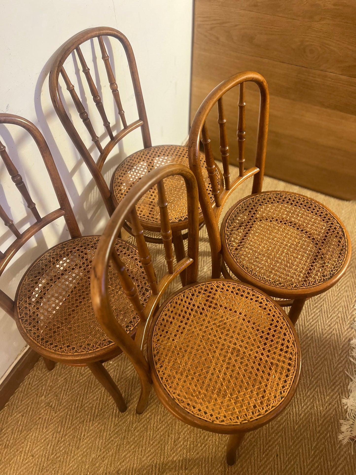 Lot de 4 chaises bistrots Fischel bois courbé et cannage