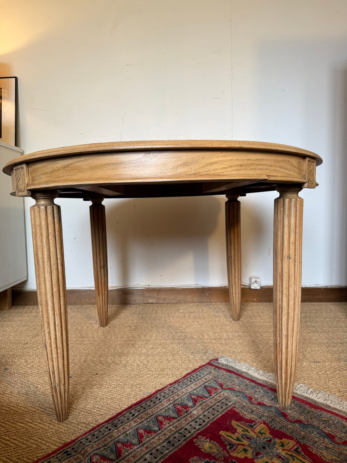 Table de salle à manger ovale art déco vintage en bois
