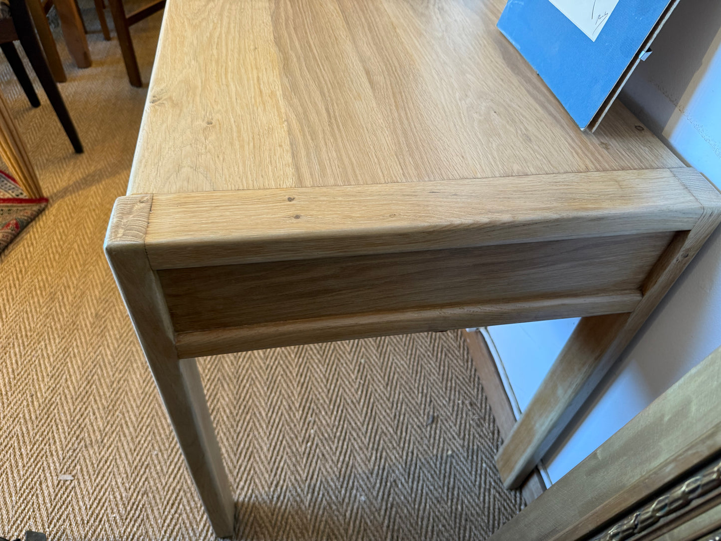 Bureau vintage en bois massif esprit Pierre Chapo