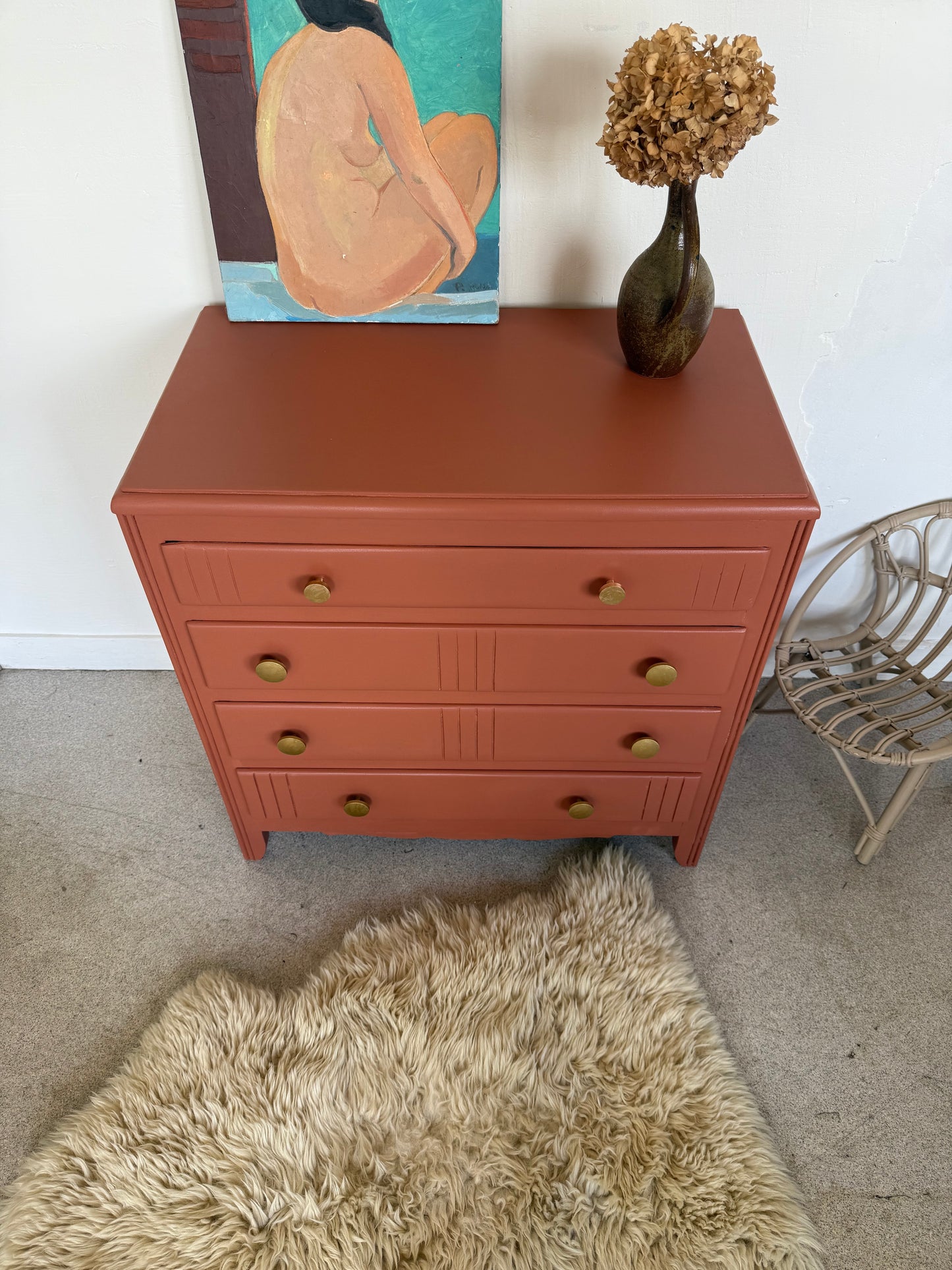 Commode vintage en bois terra cotta