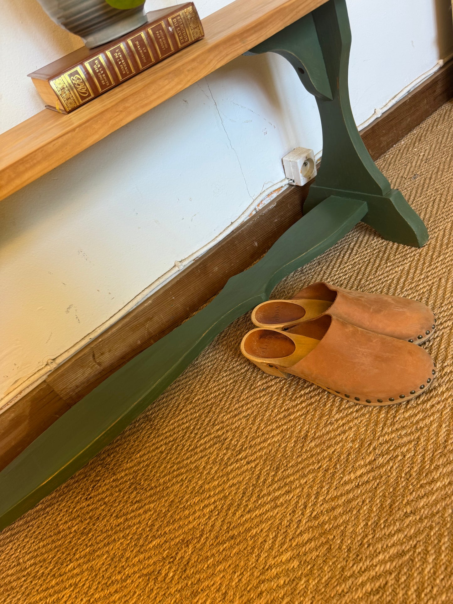 Banc de ferme vintage en bois patiné vert