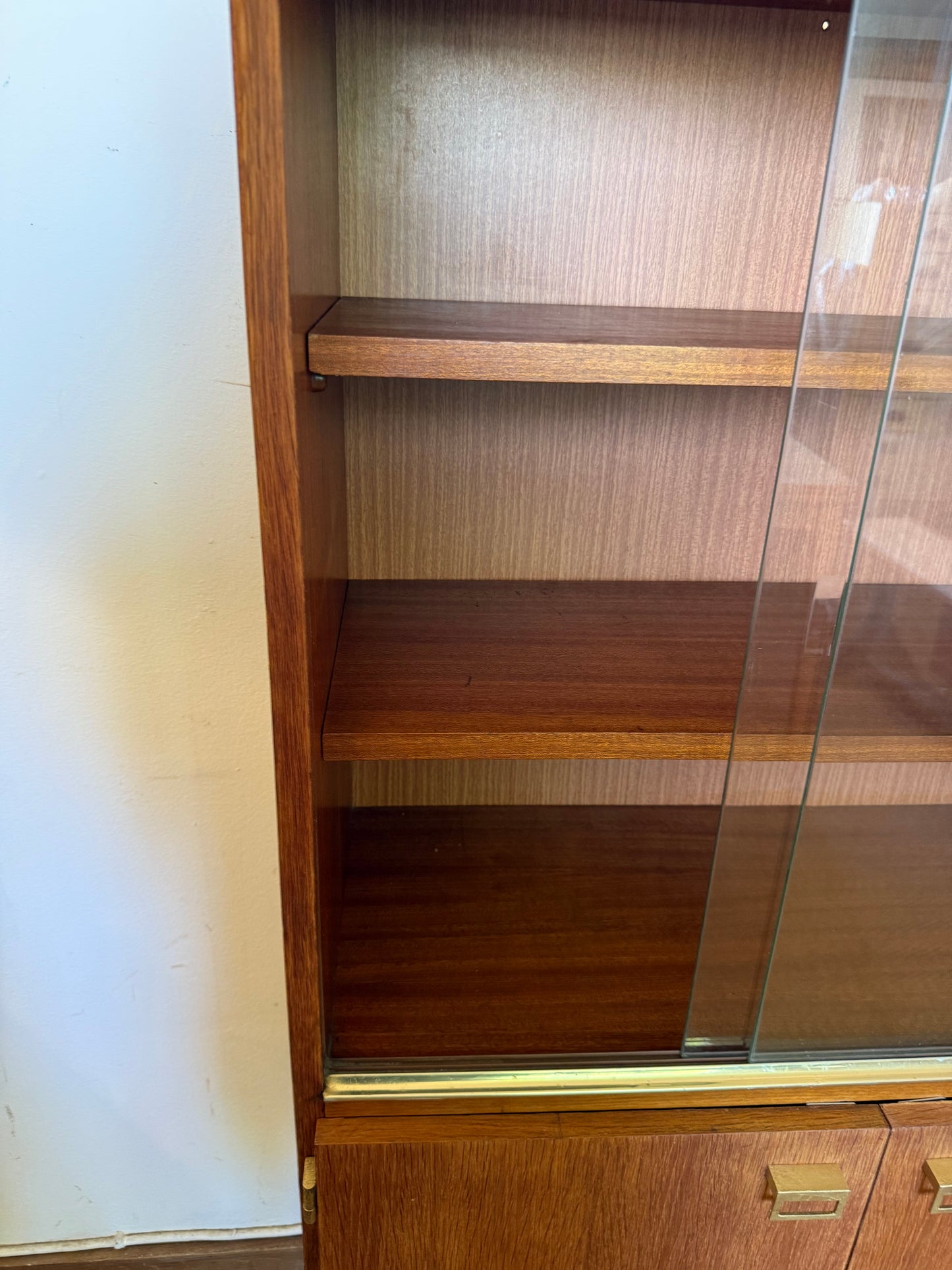 Vaisselier vitrine buffet vintage placage teck