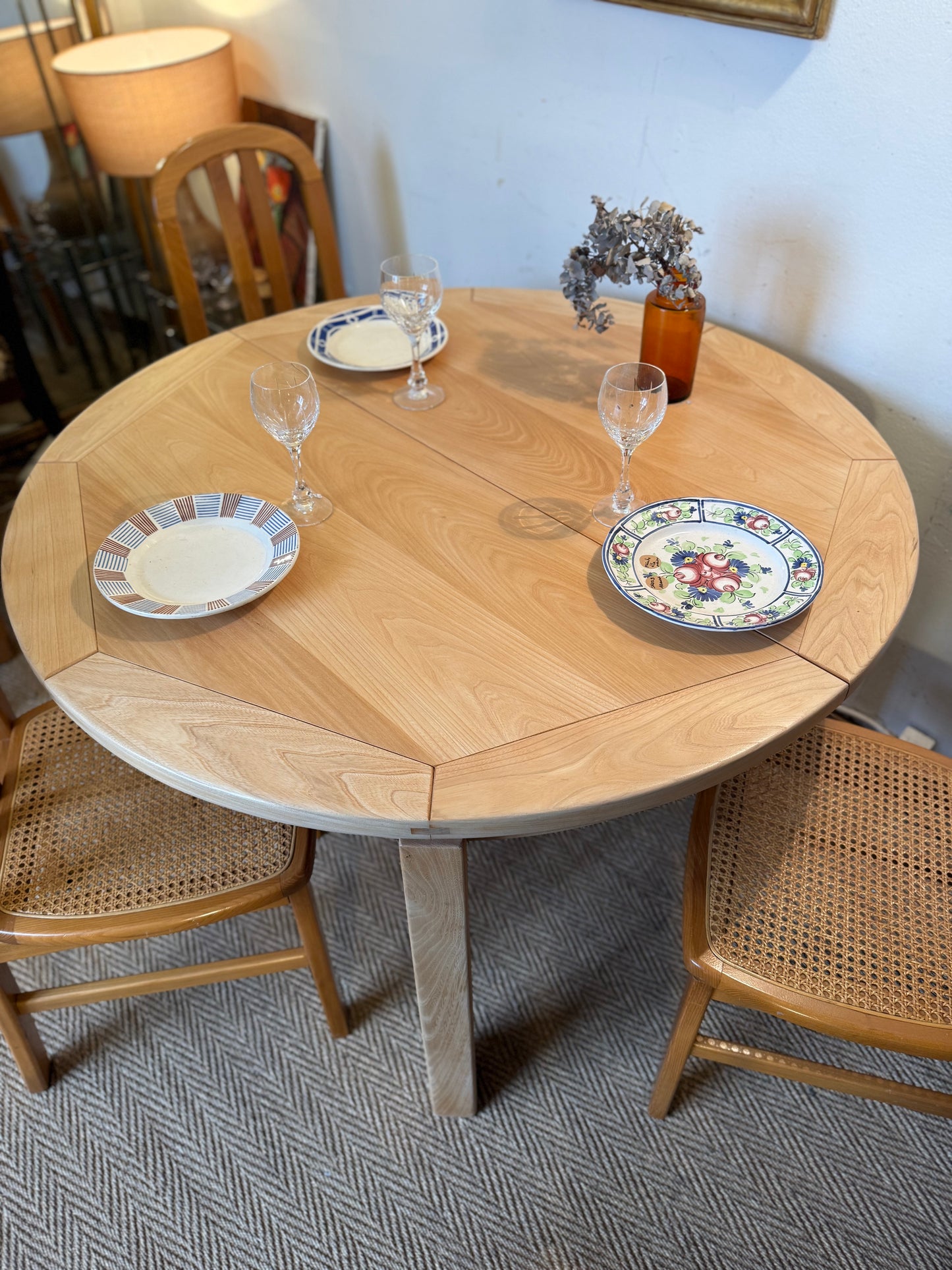Table de salle à manger extensible en orme Maison Regain