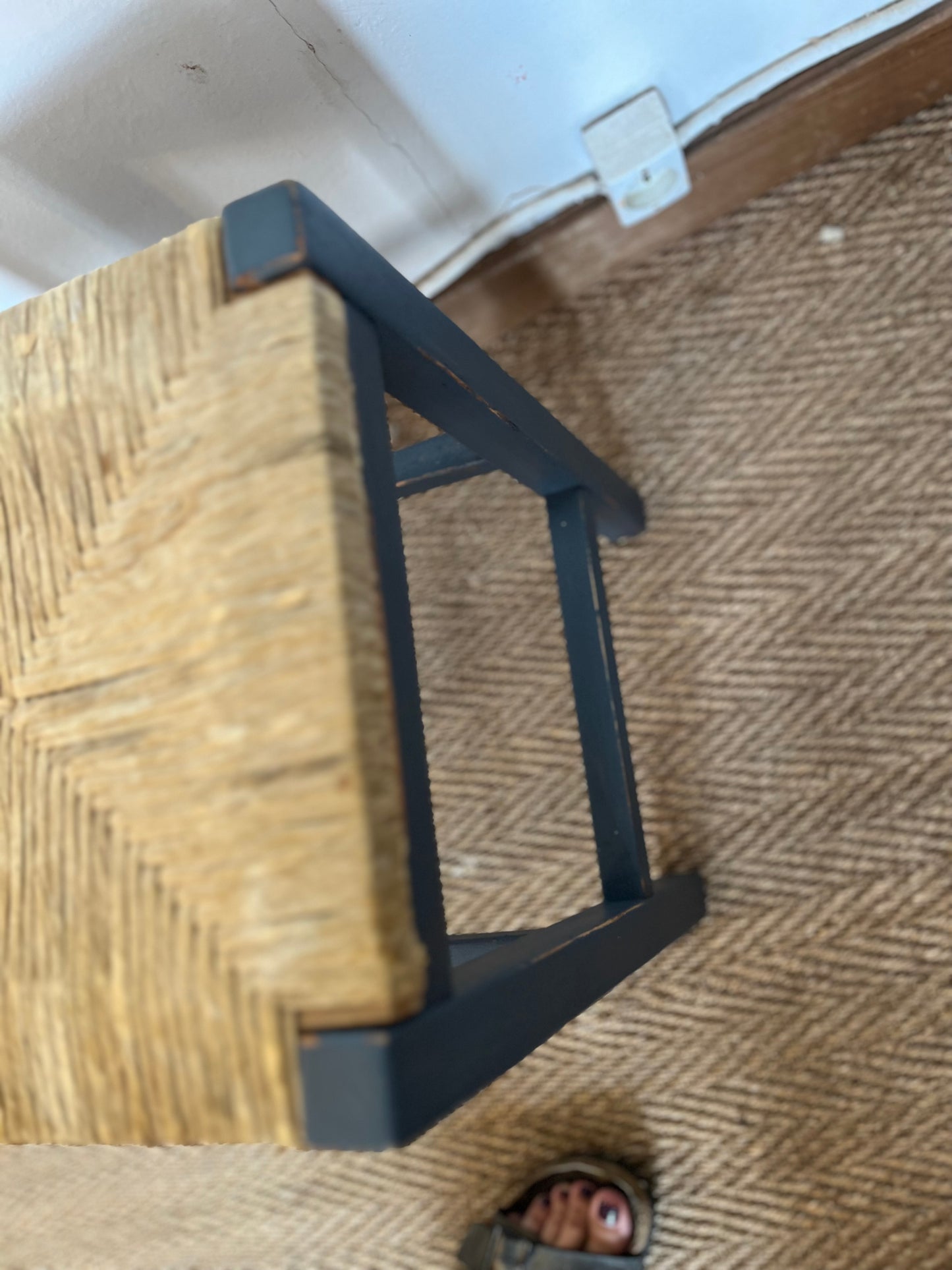 Tabouret bois et paille patiné gris