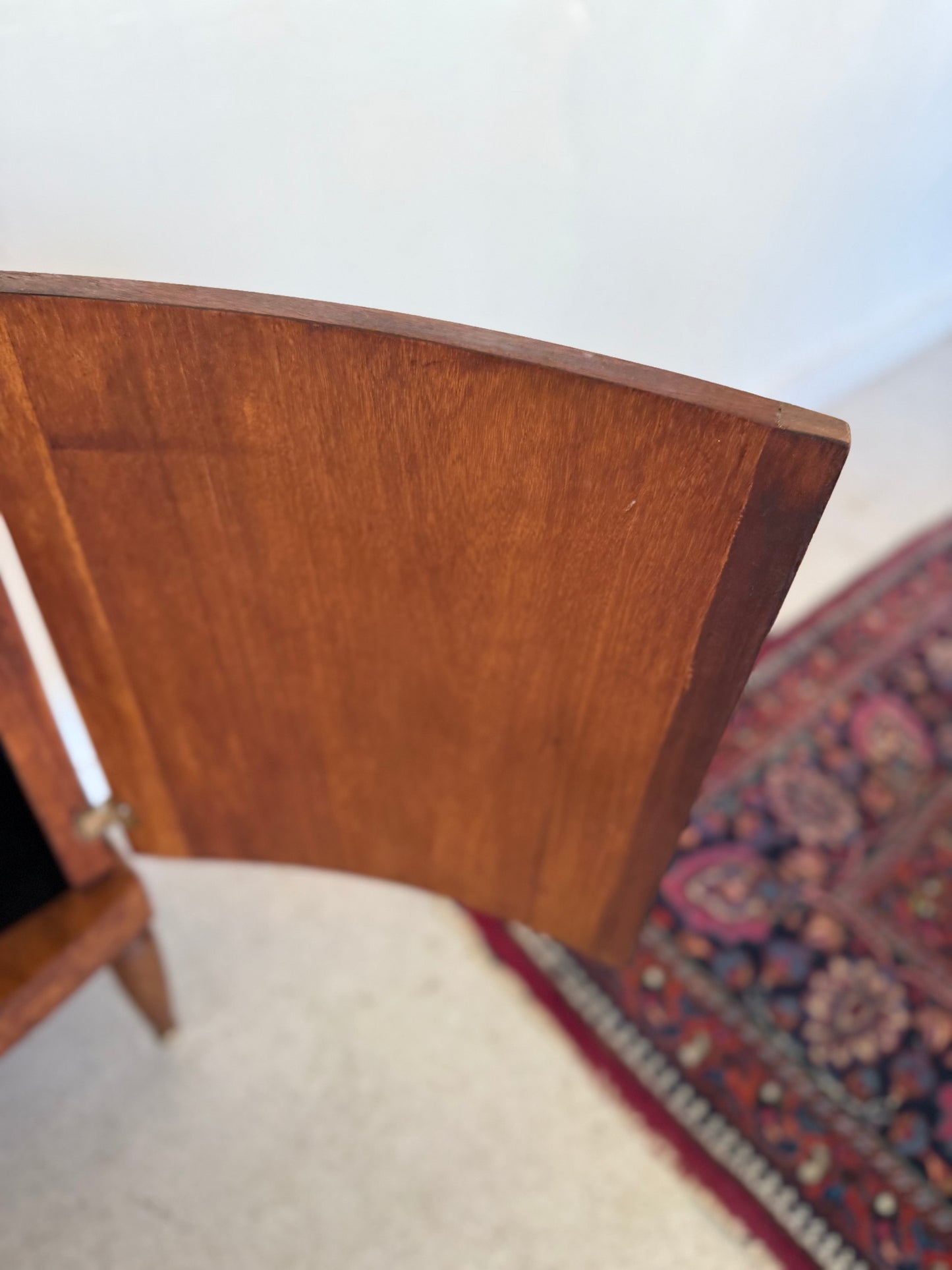 Meuble de chevet / appoint style Louis XVI marqueterie et loupe