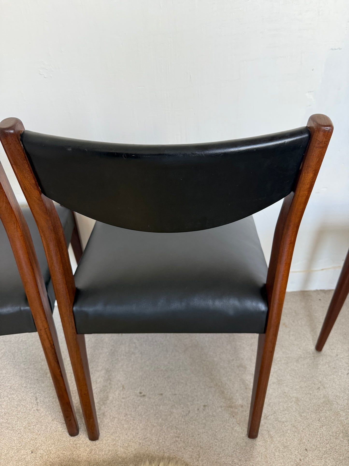 Lot de 4 chaises scandinaves vintage