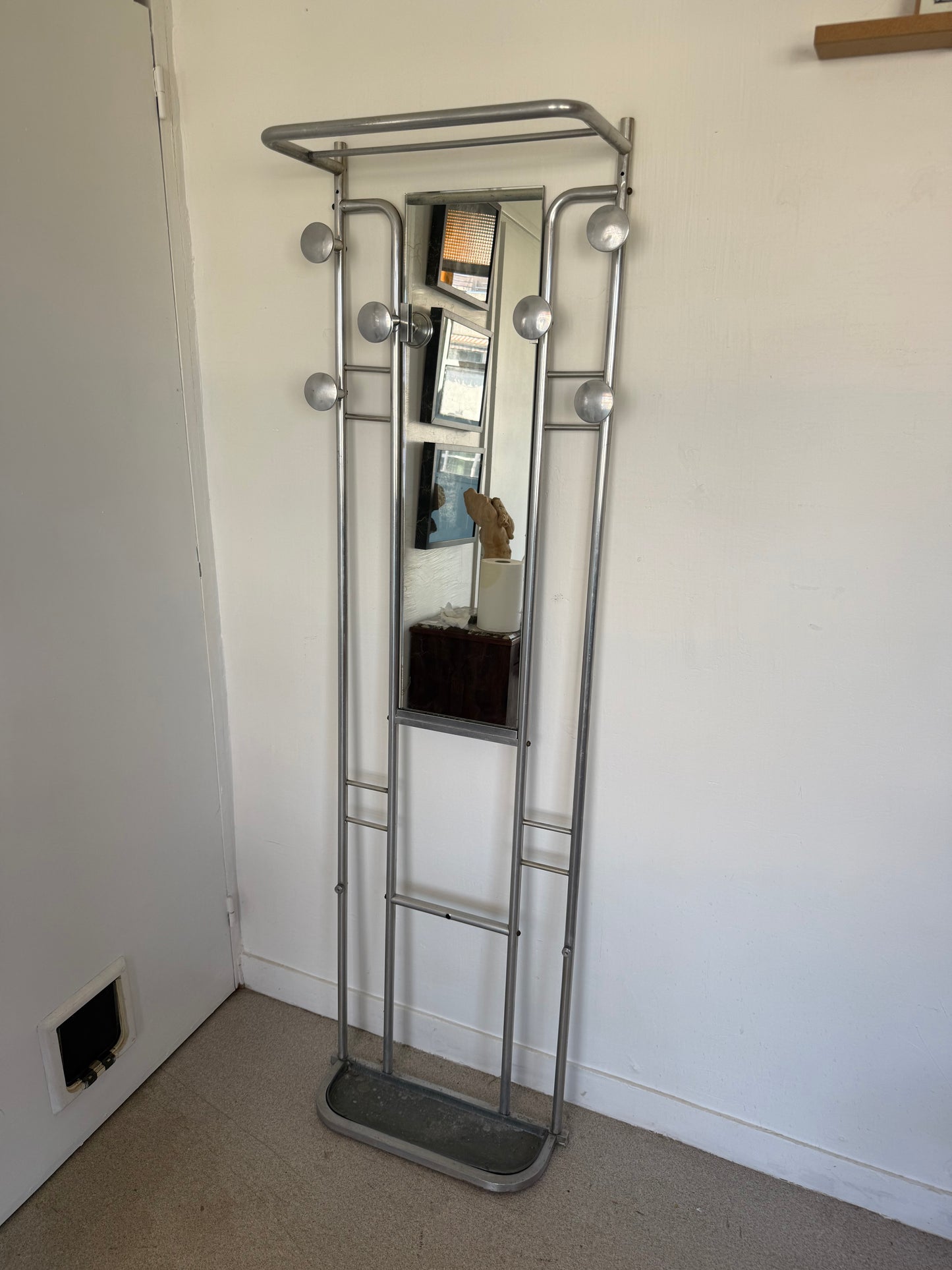 Porte manteau vintage en aluminium brossé années 50