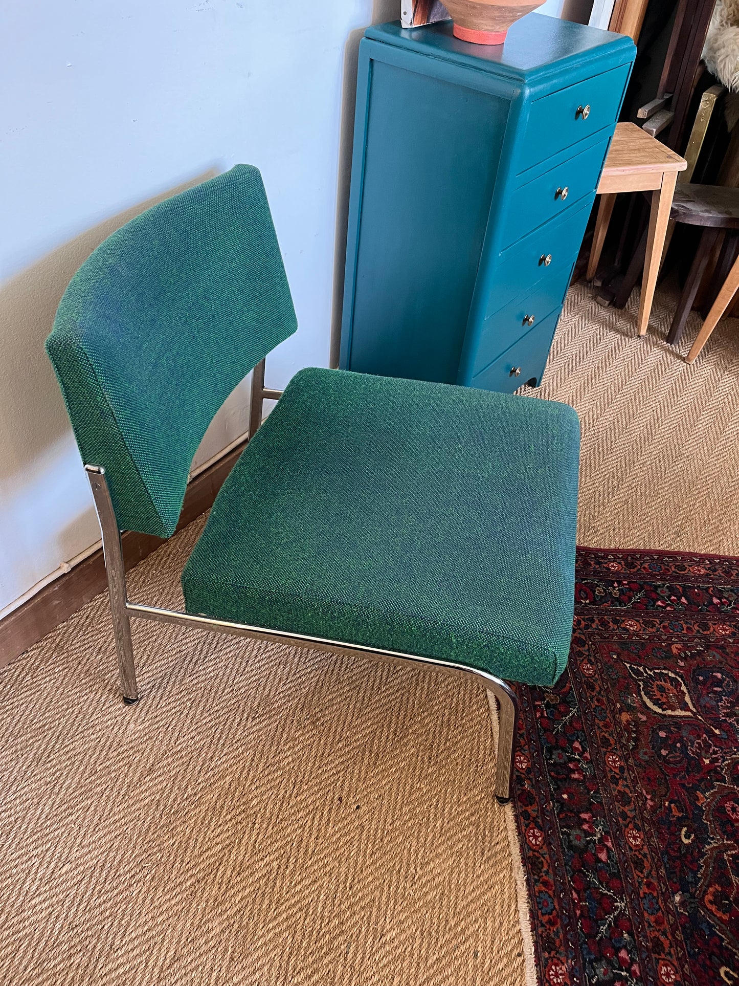 Fauteuil vintage piètement chromé et tweed vert