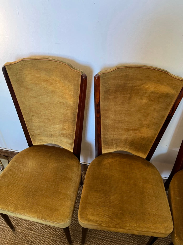 4 Chaises vintage en velours moutarde et bois