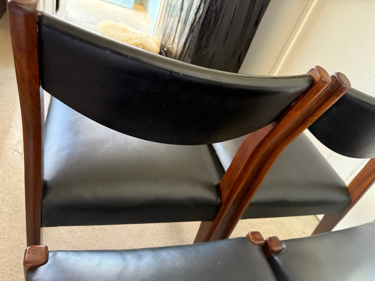 Lot de 4 chaises scandinaves vintage