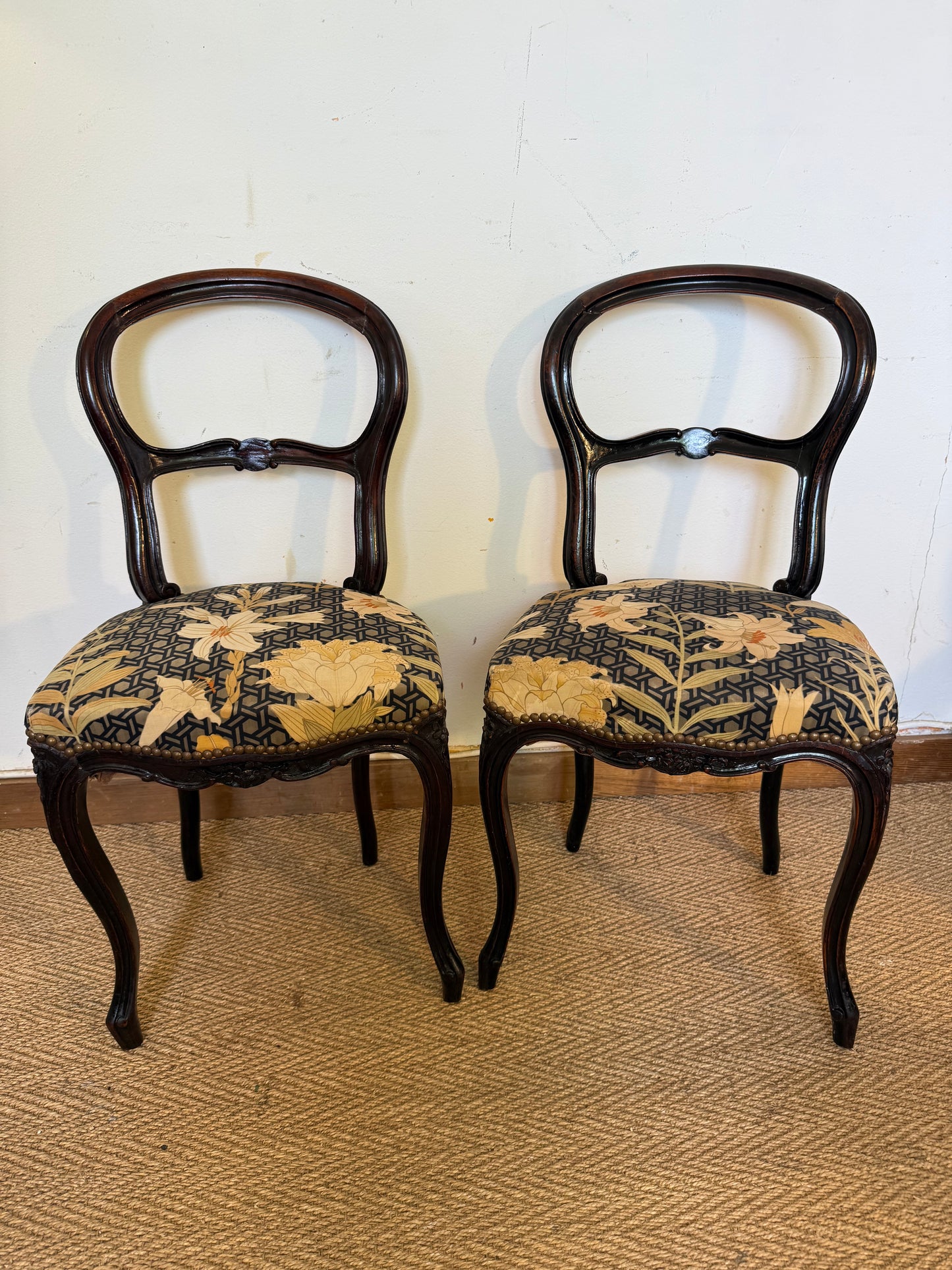 Paire de chaises style Louis Philippe