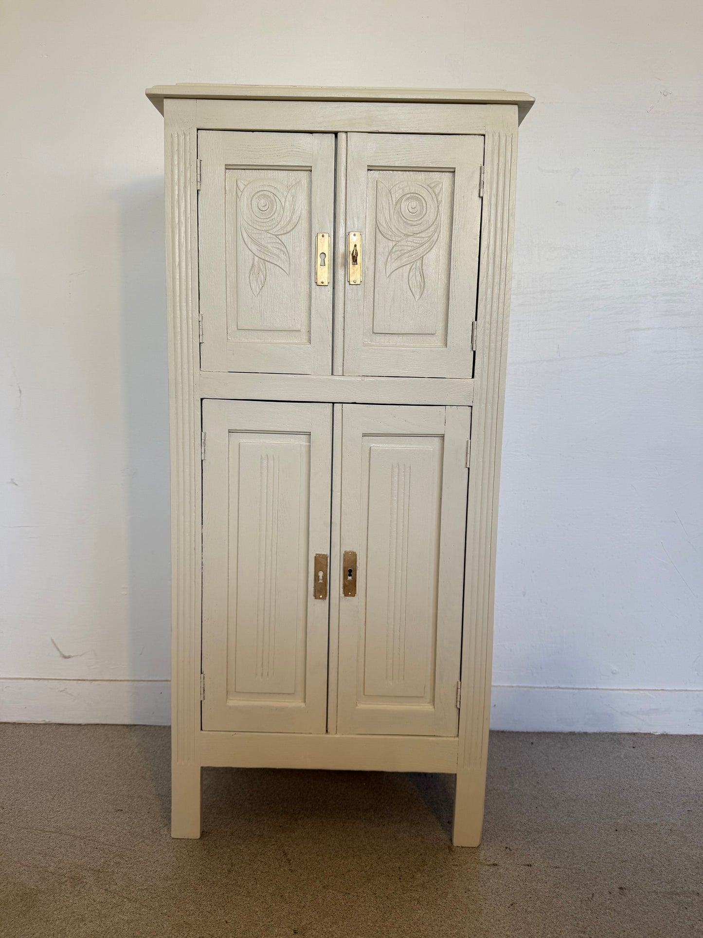 Meuble de rangement vintage art deco parisien style confiturier