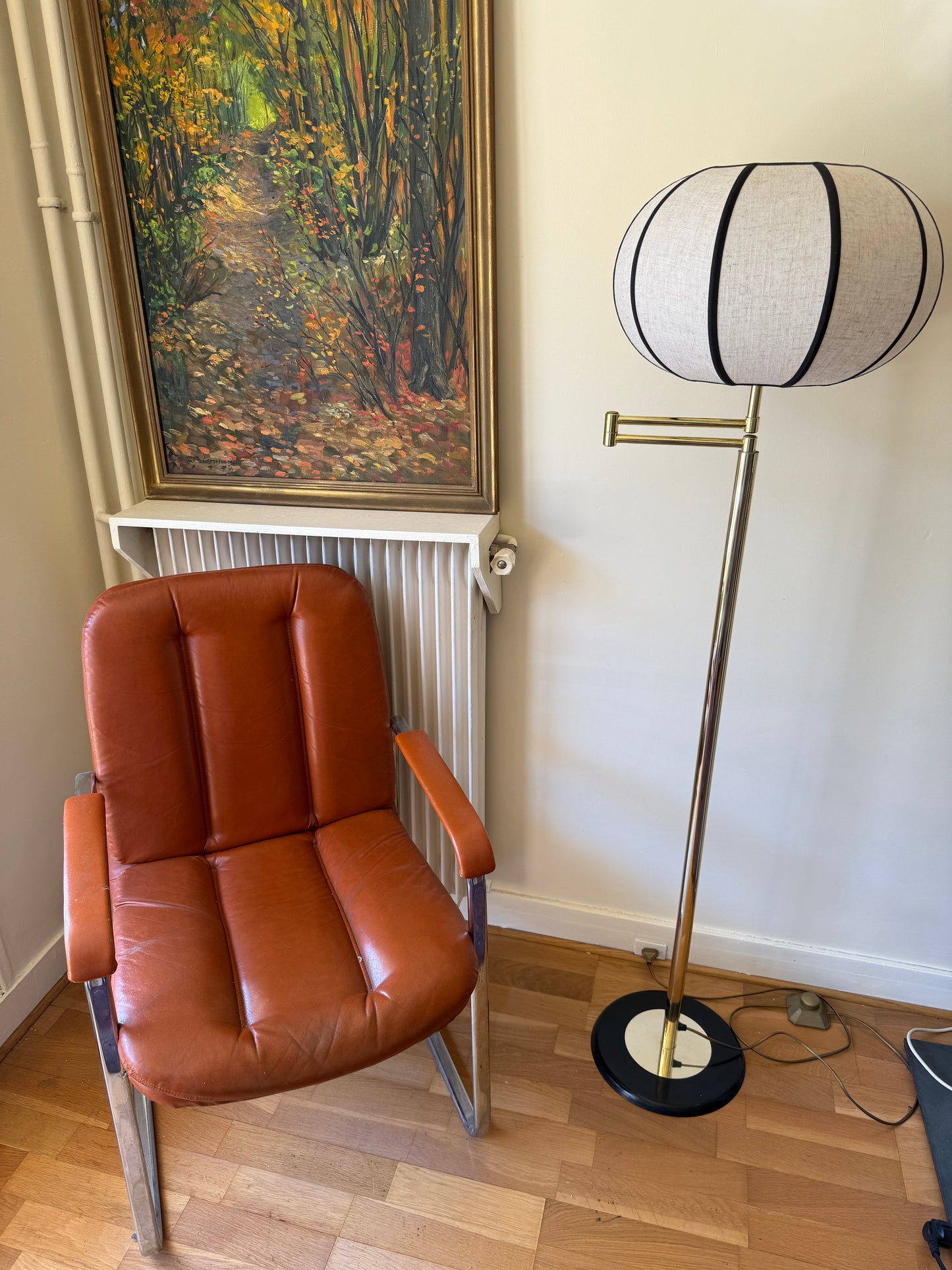 Lampadaire vintage bras articulé laiton doré abat jour lin