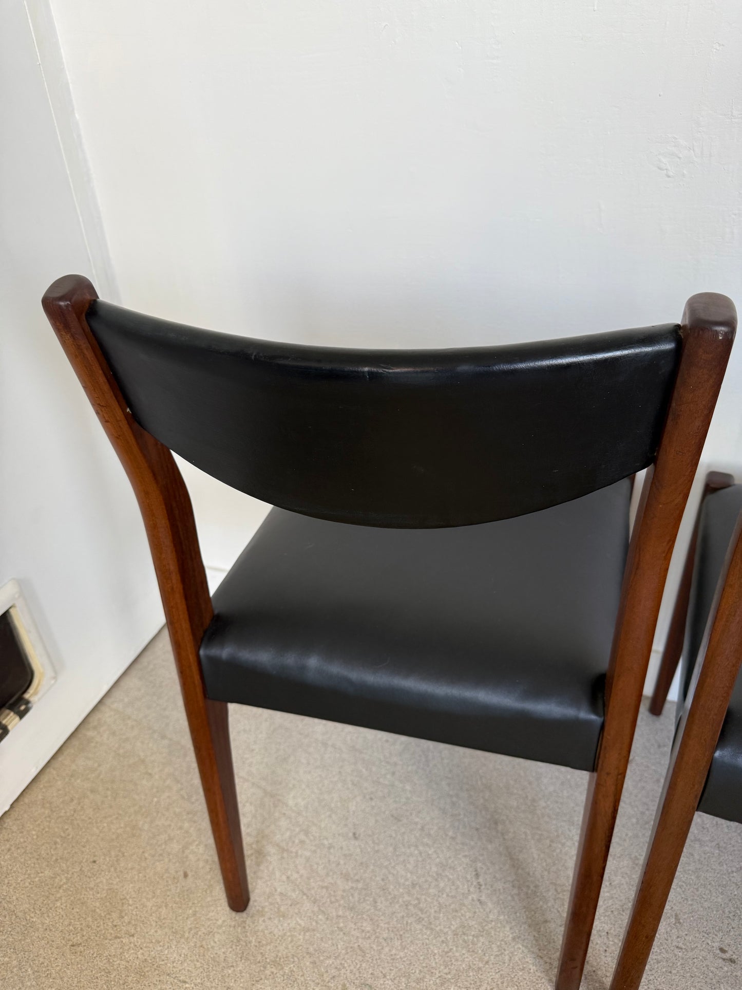 Lot de 4 chaises scandinaves vintage