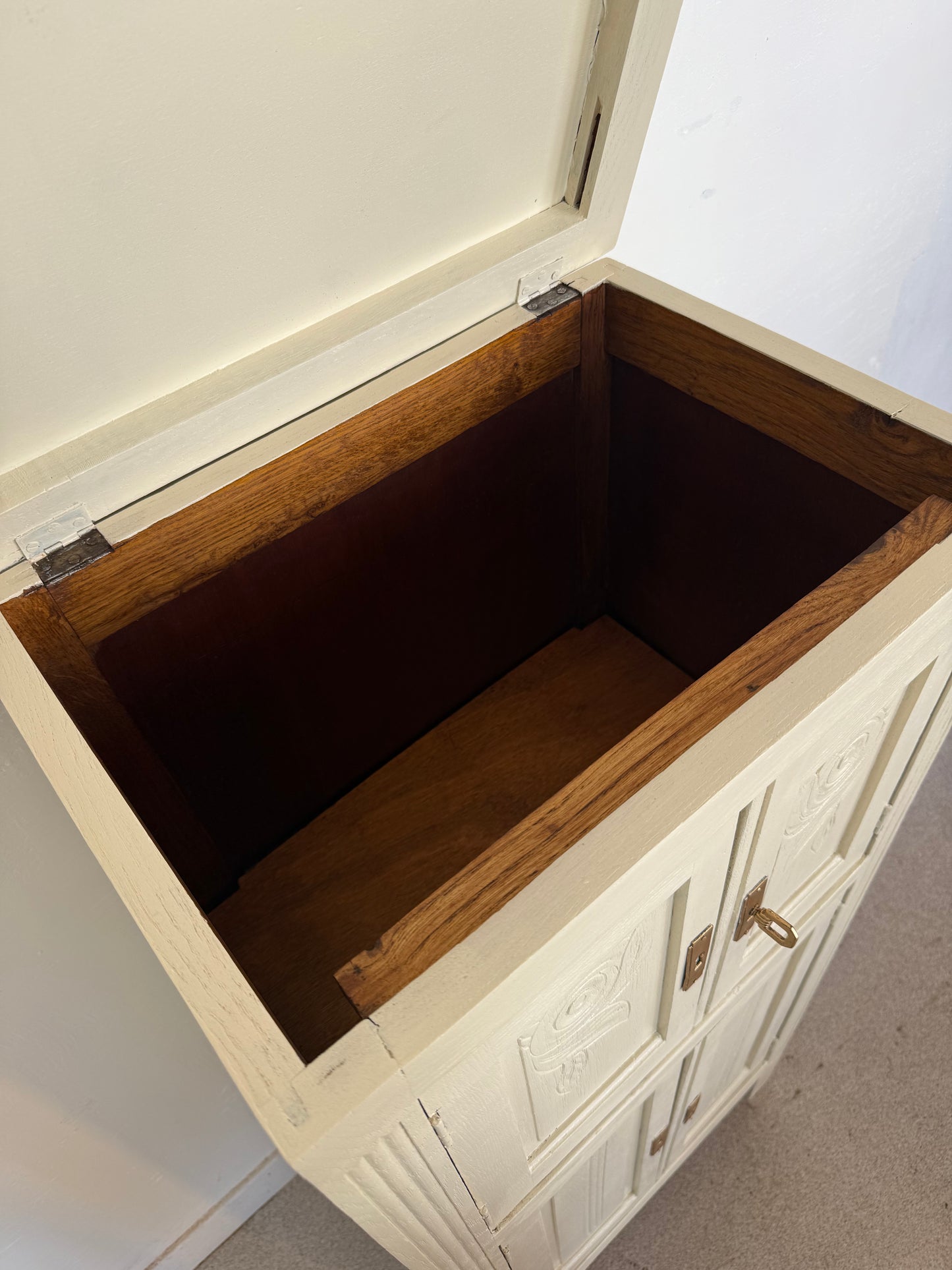 Meuble de rangement vintage art deco parisien style confiturier