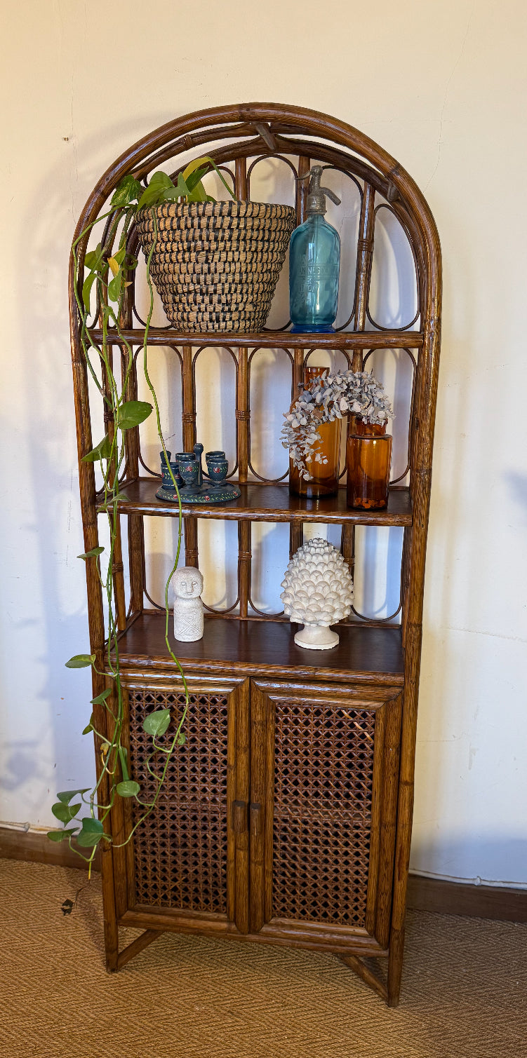 Bibliothèque étagère vintage en rotin et cannage