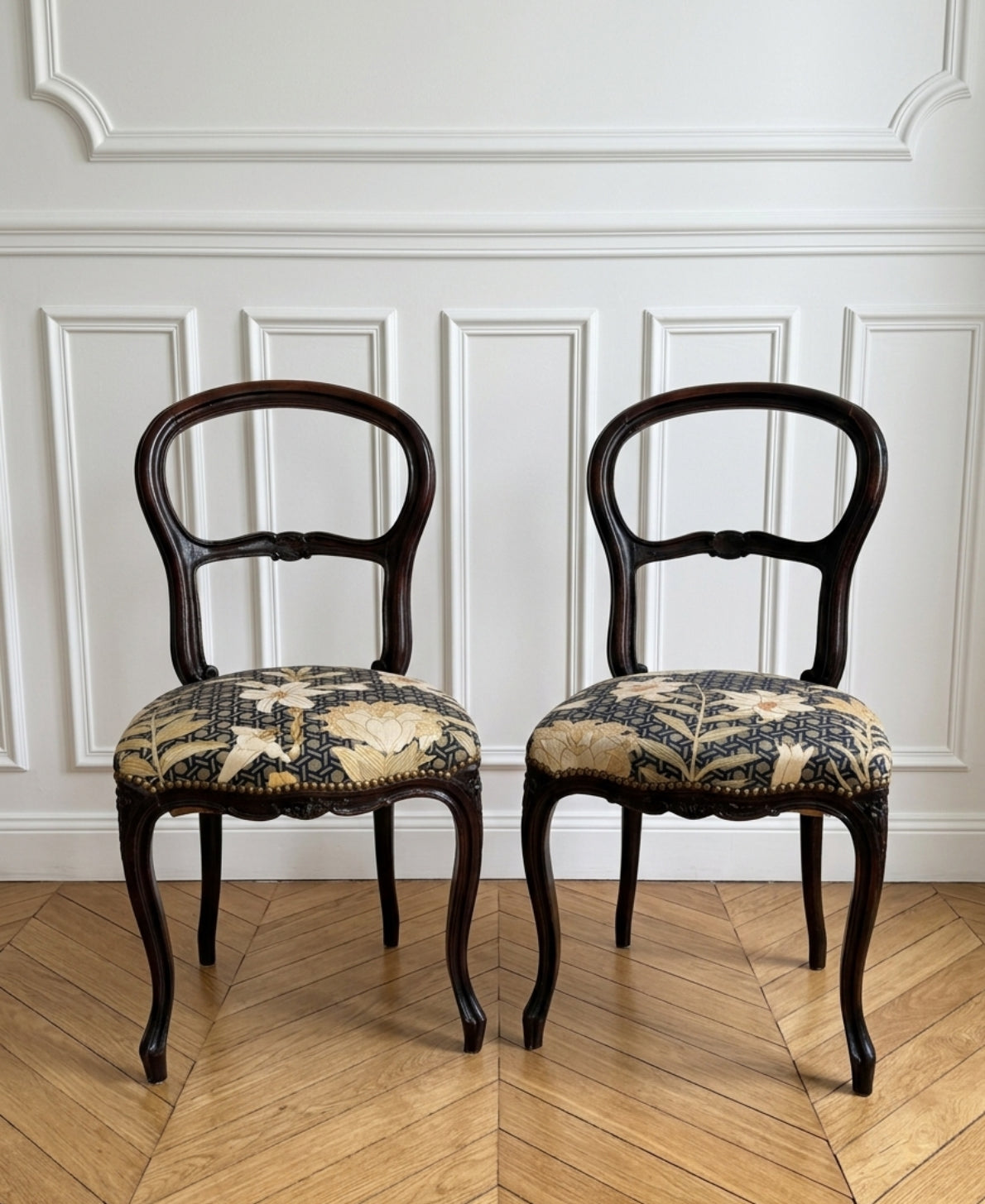 Paire de chaises style Louis Philippe