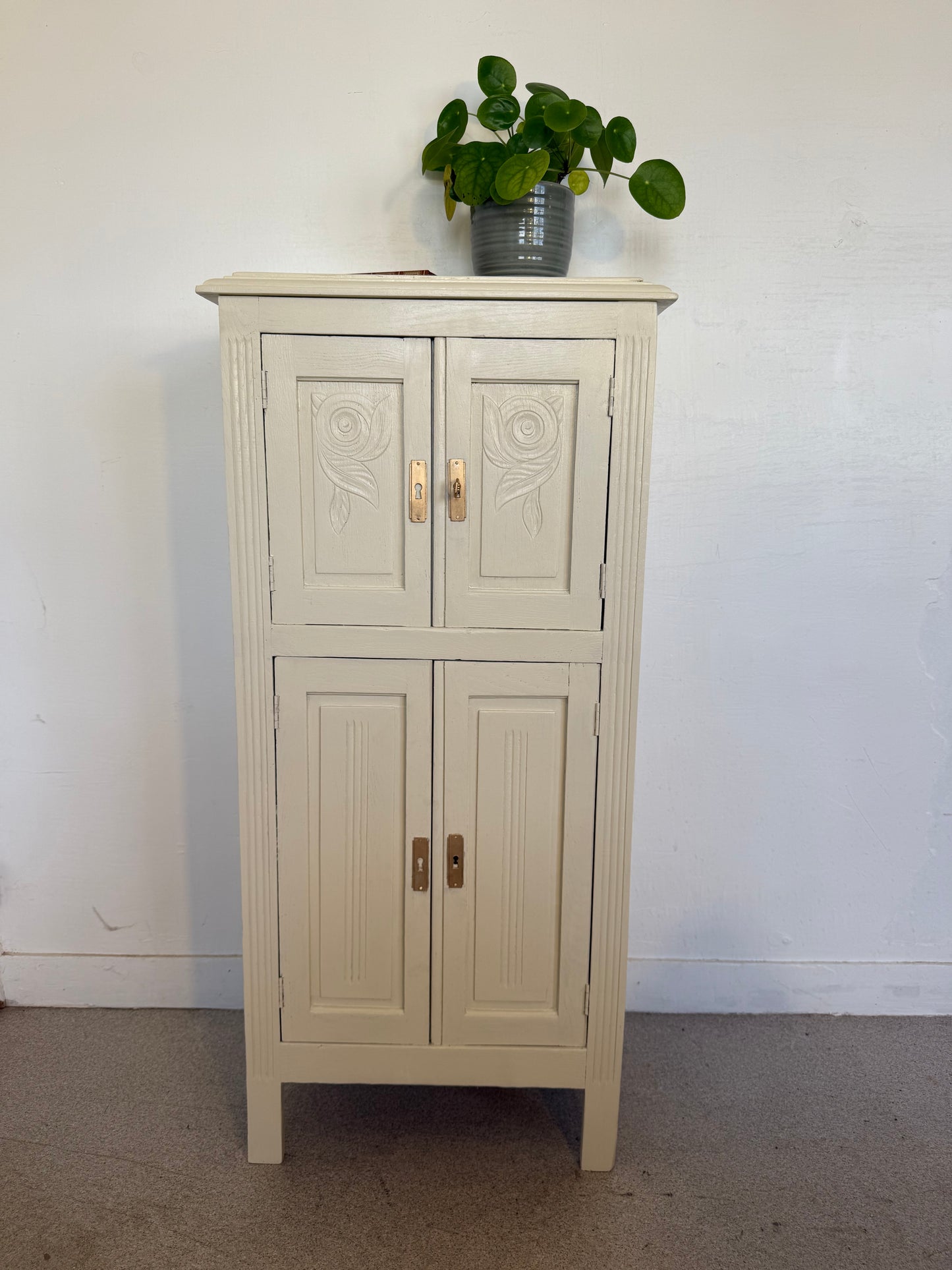 Meuble de rangement vintage art deco parisien style confiturier