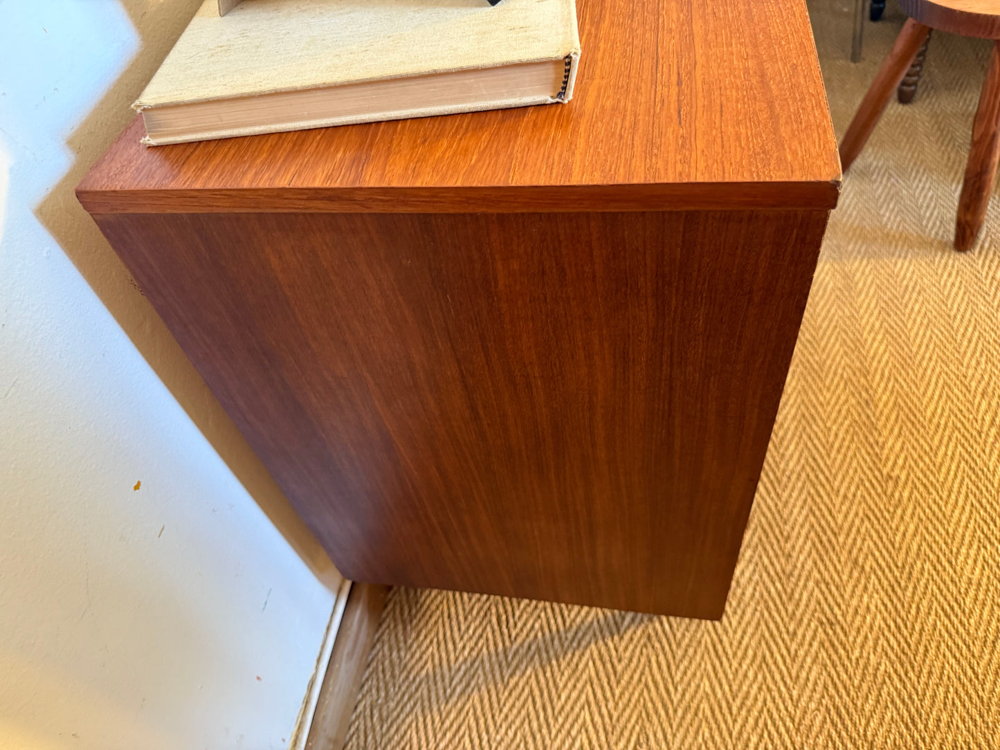 Commode scandinave vintage placage teck