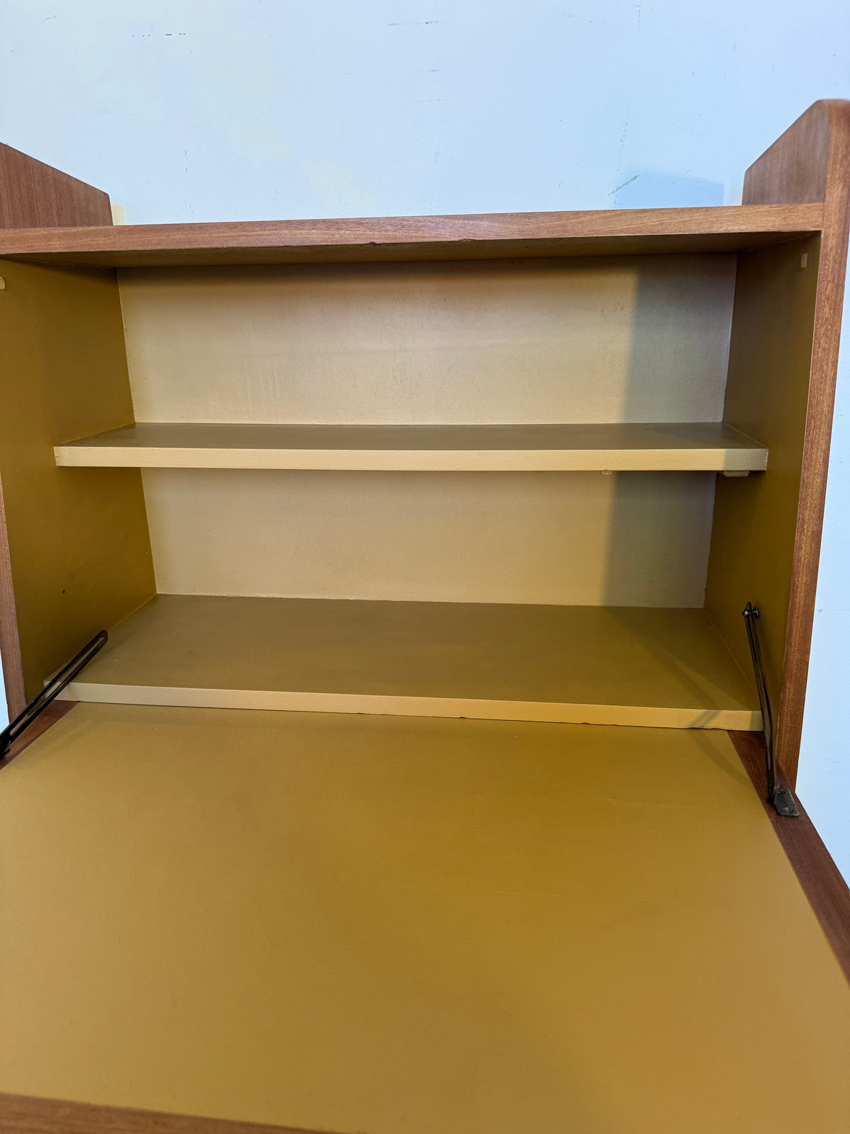 Secrétaire vintage compact placage acajou