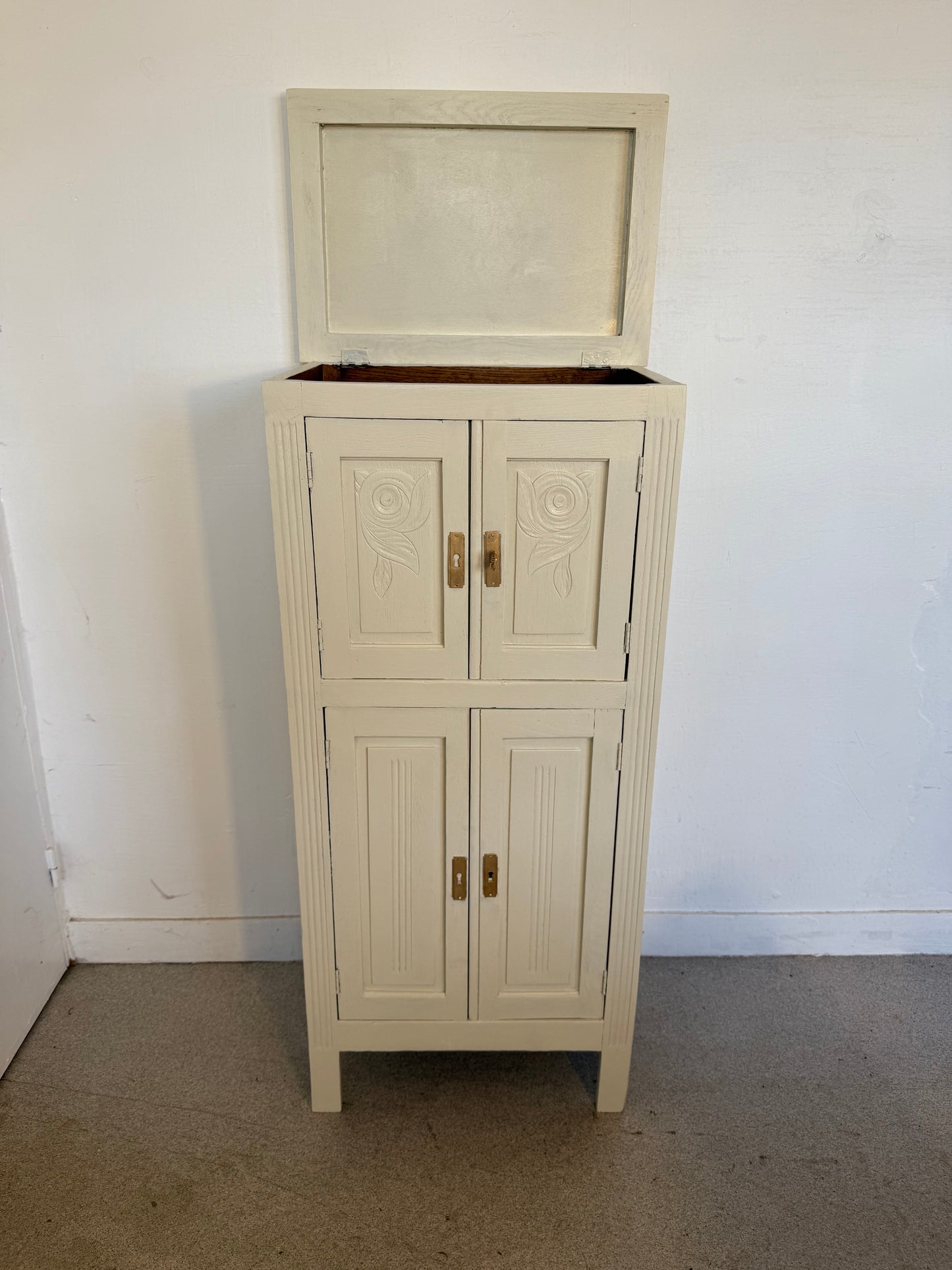 Meuble de rangement vintage art deco parisien style confiturier