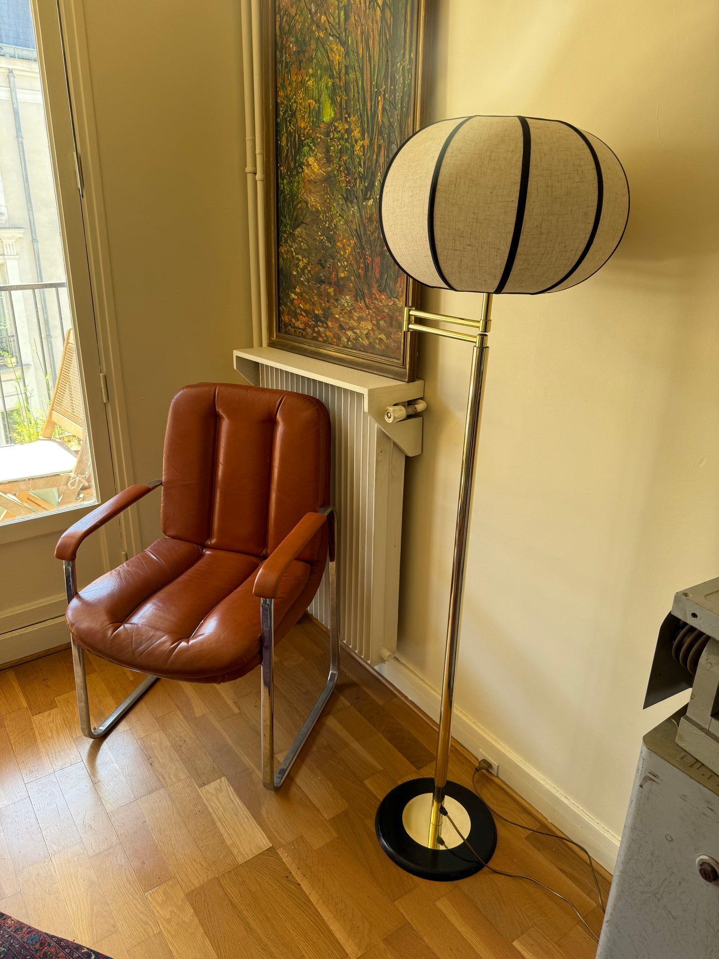 Lampadaire vintage bras articulé laiton doré abat jour lin