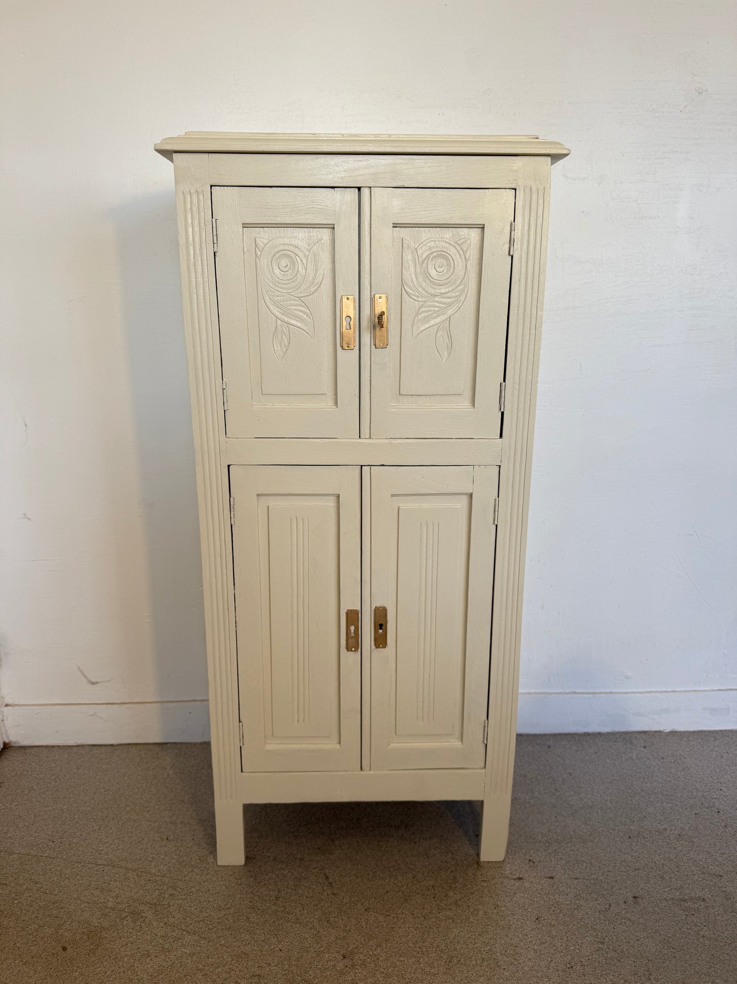 Meuble de rangement vintage art deco parisien style confiturier