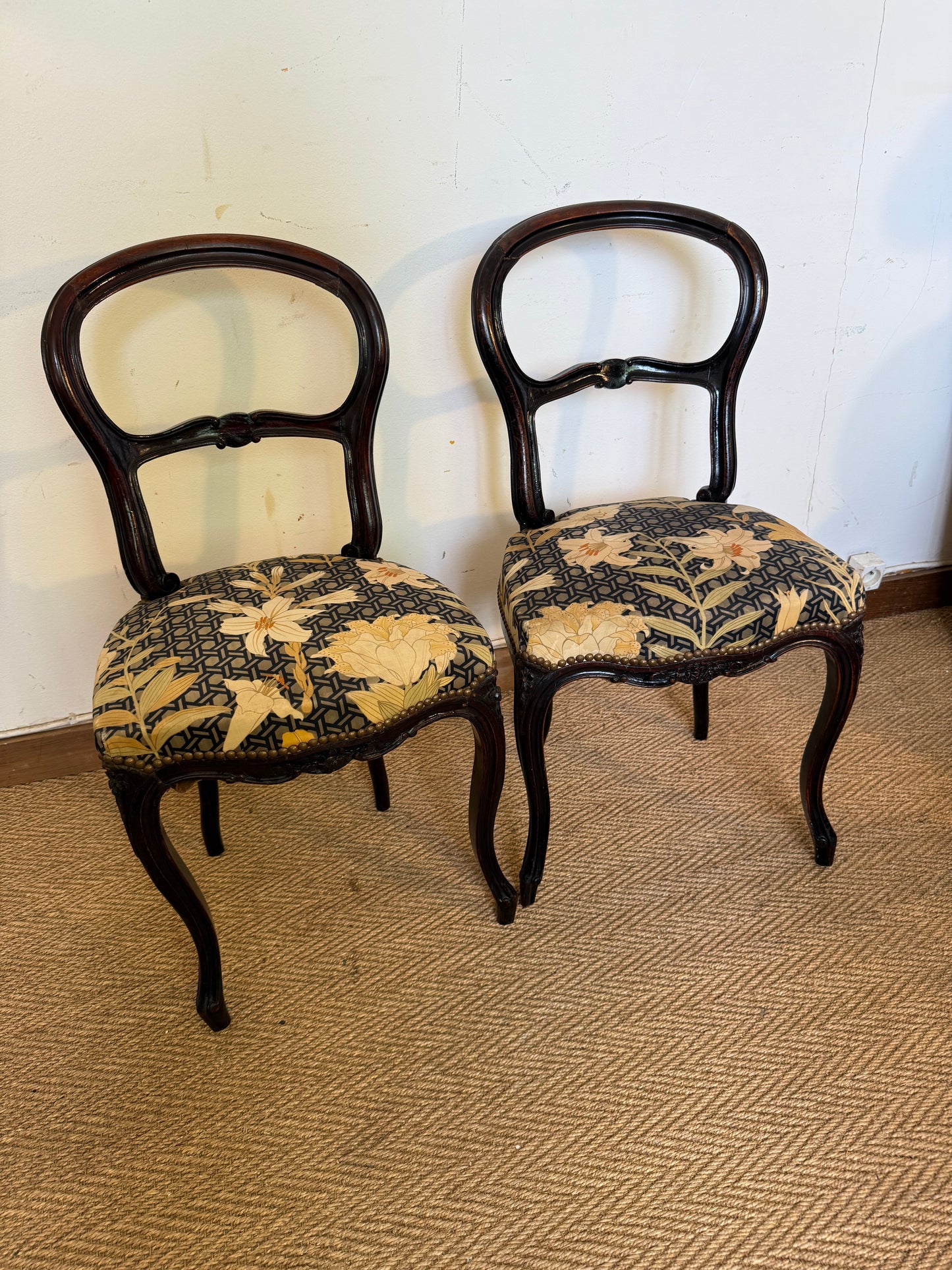 Paire de chaises style Louis Philippe