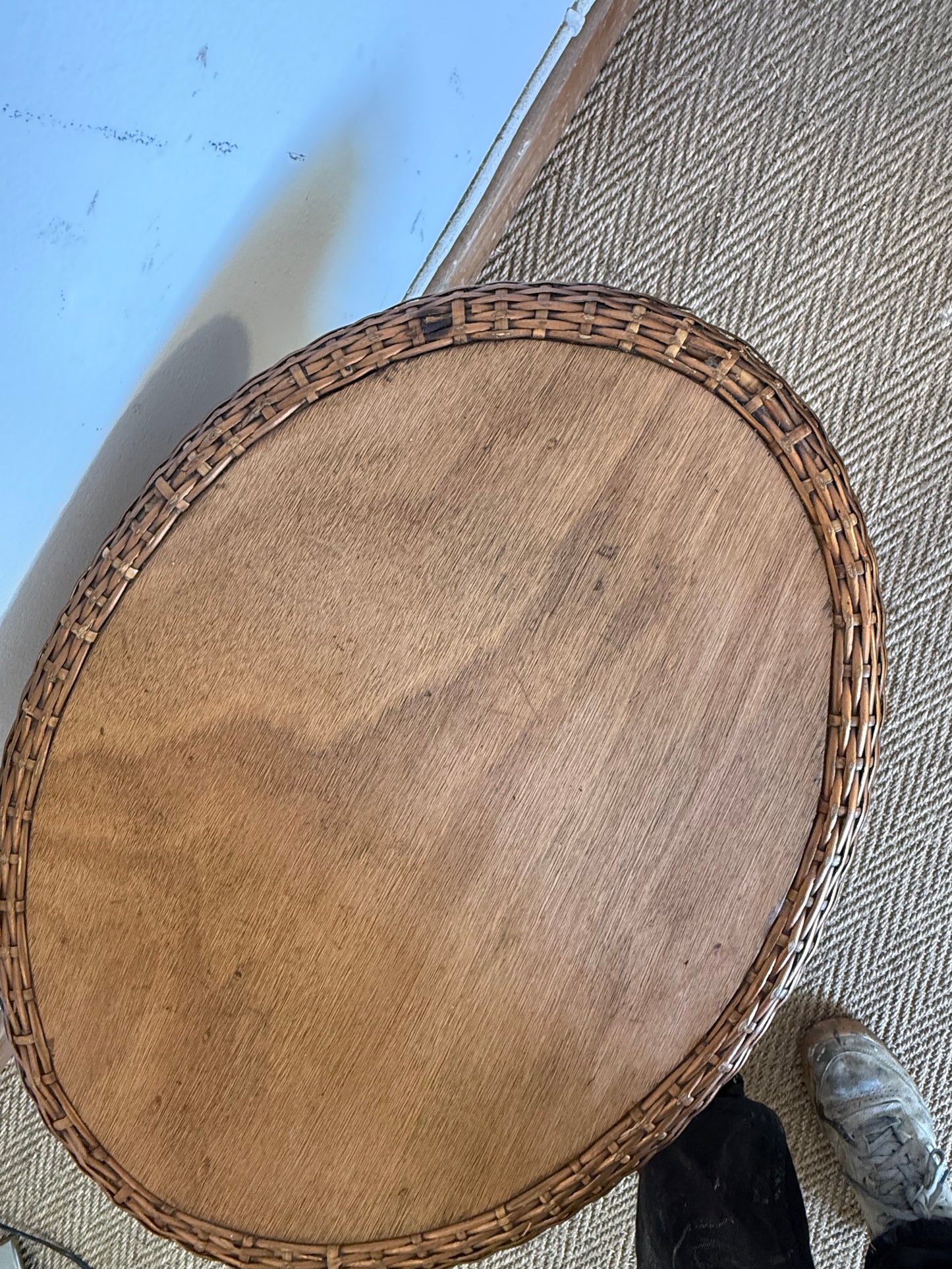 Table d’appoint en rotin vintage