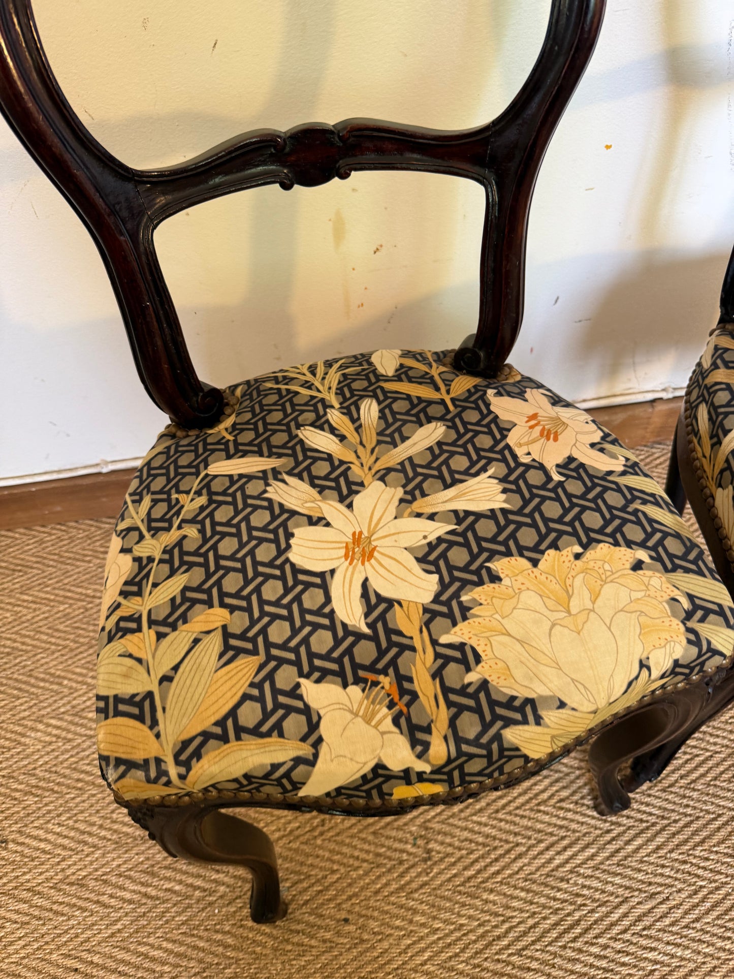 Paire de chaises style Louis Philippe