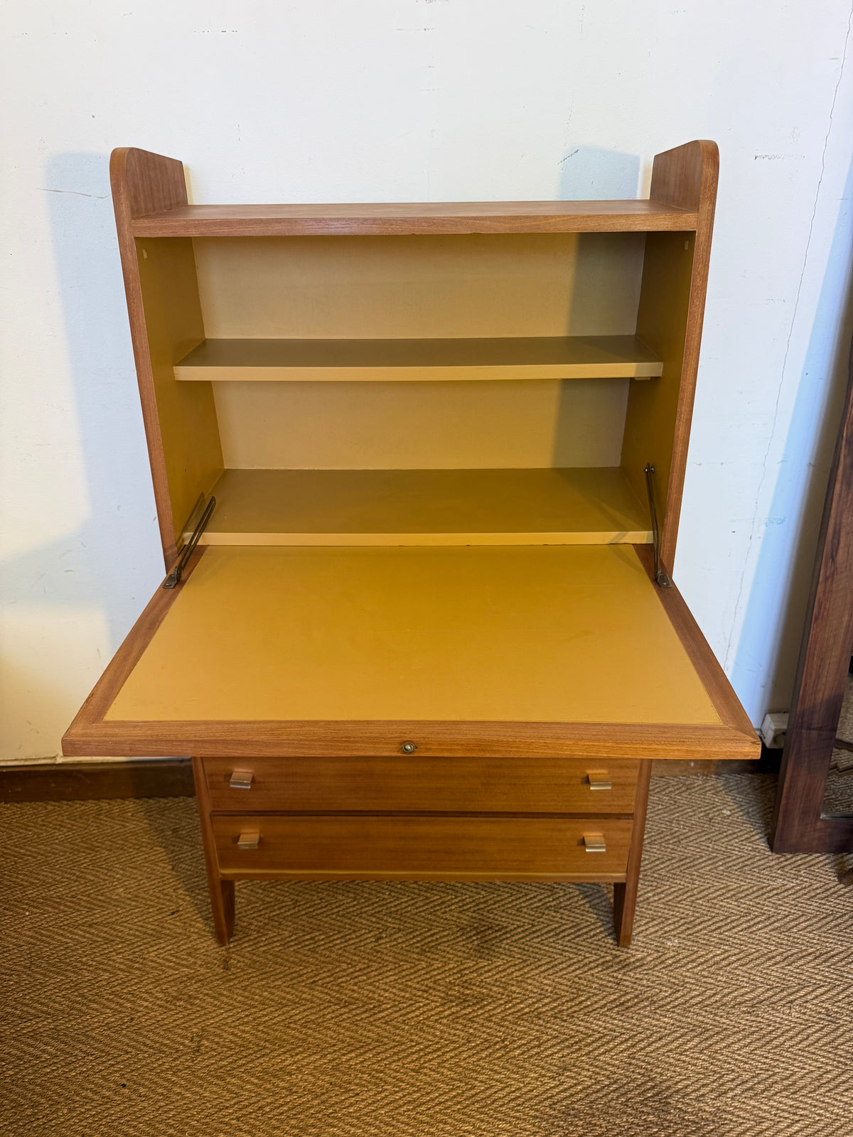 Secrétaire vintage compact placage acajou