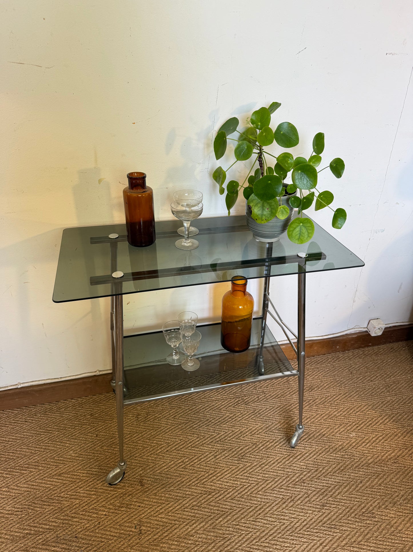 Desserte en chrome et verre fumé vintage