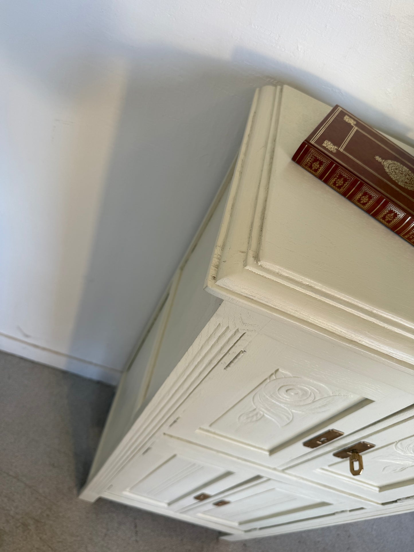 Meuble de rangement vintage art deco parisien style confiturier