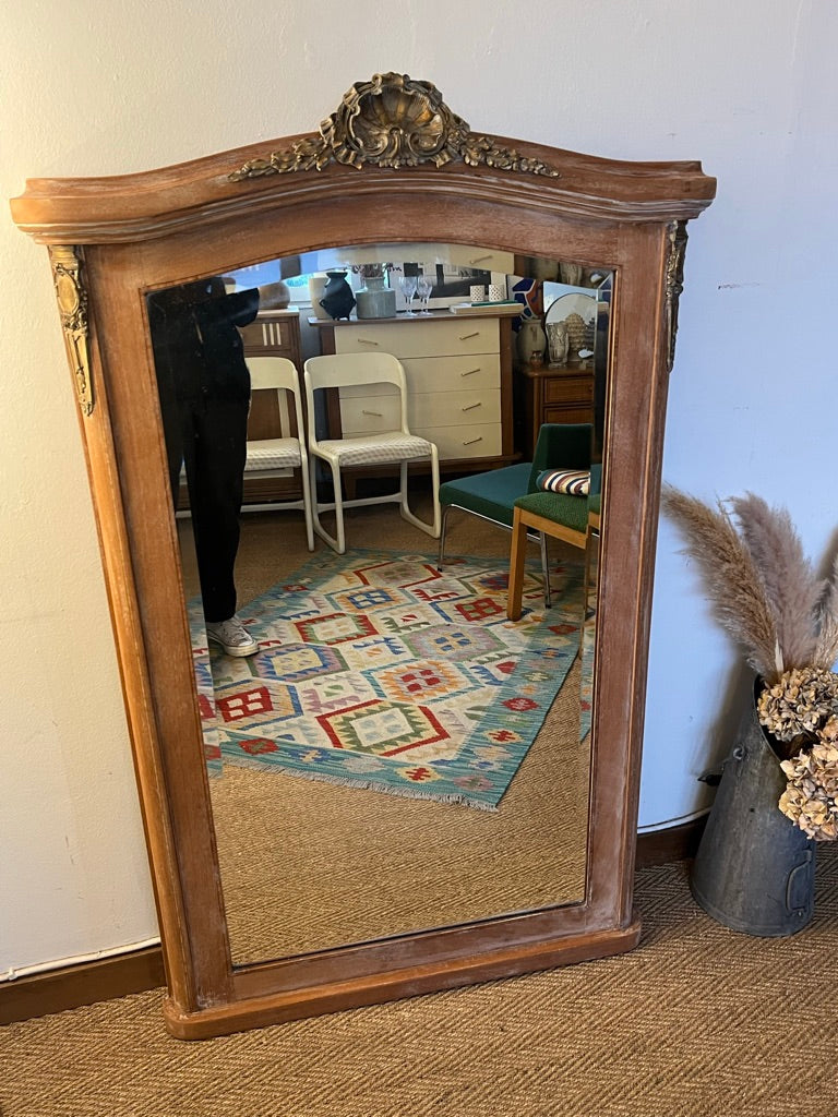 Grand miroir ancien en bois et glace biseautée