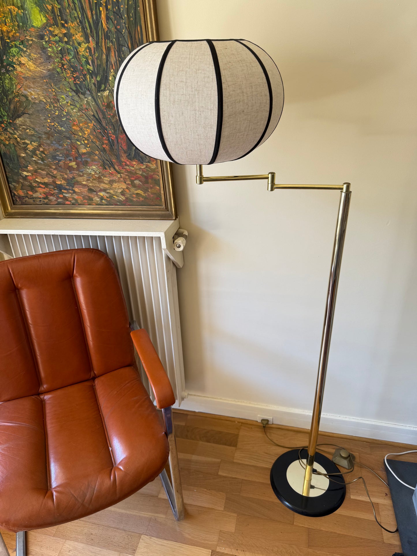 Lampadaire vintage bras articulé laiton doré abat jour lin