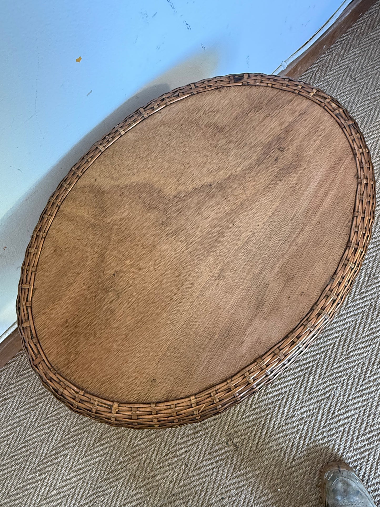 Table d’appoint en rotin vintage
