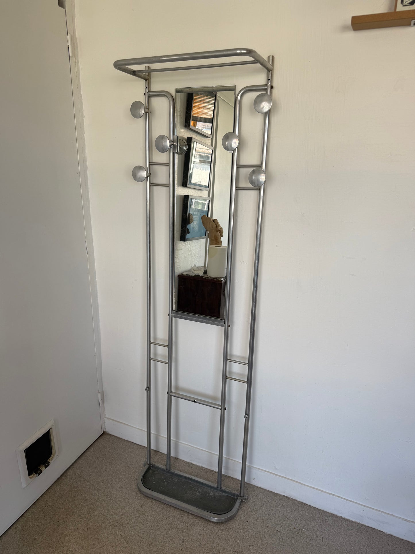 Porte manteau vintage en aluminium brossé années 50