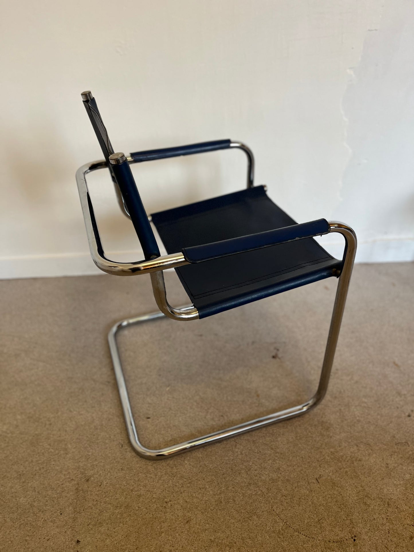 Fauteuil vintage chrome et cuir Matteo Grassi