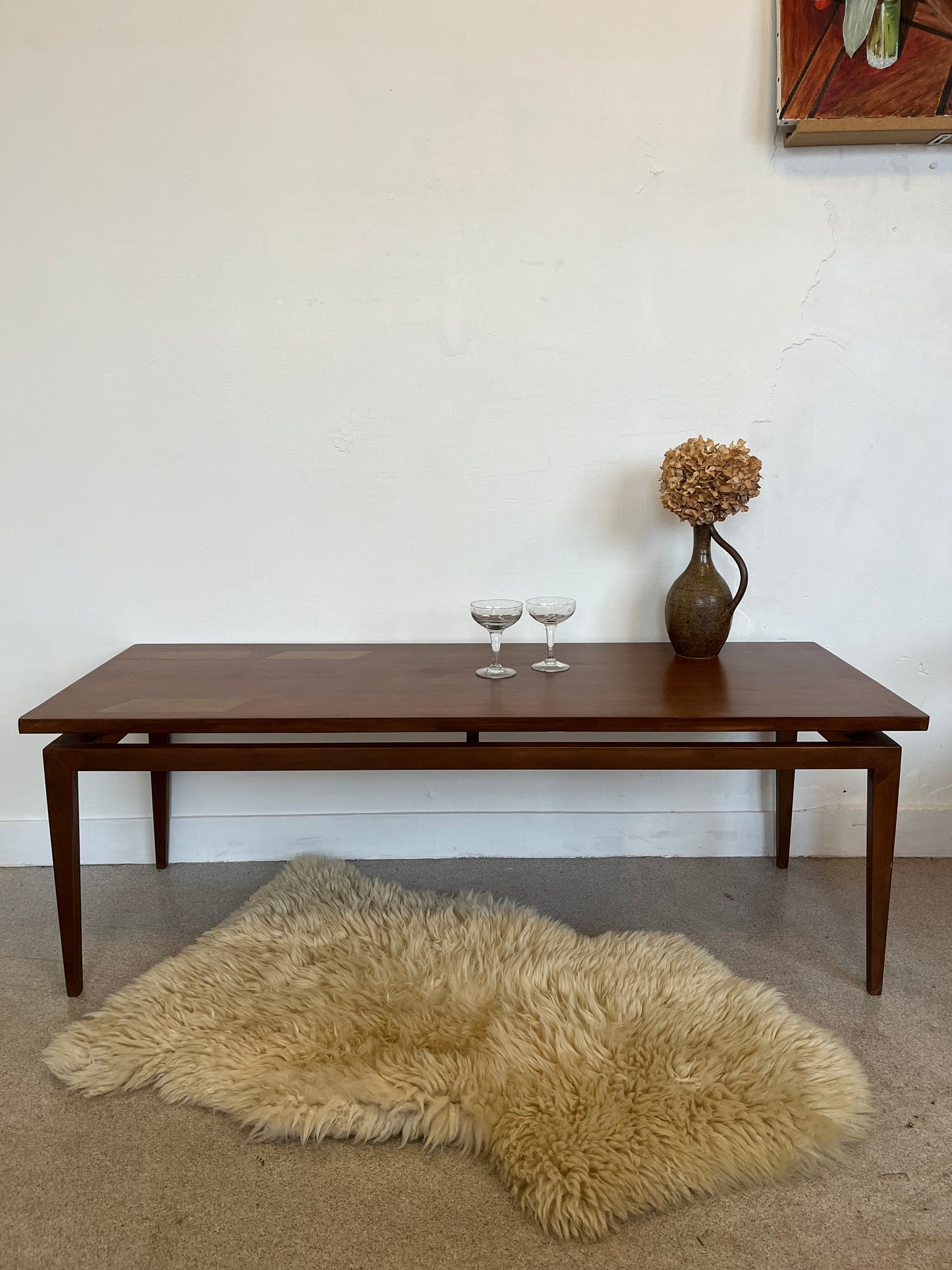 Table basse vintage pieds fuseaux dorure années 60