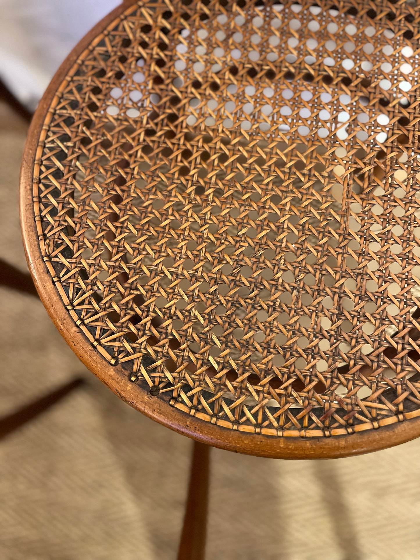 Lot de 4 chaises bistrots Fischel bois courbé et cannage