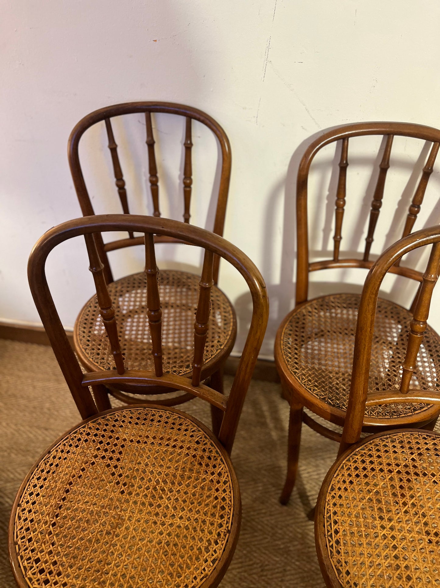 Lot de 4 chaises bistrots Fischel bois courbé et cannage