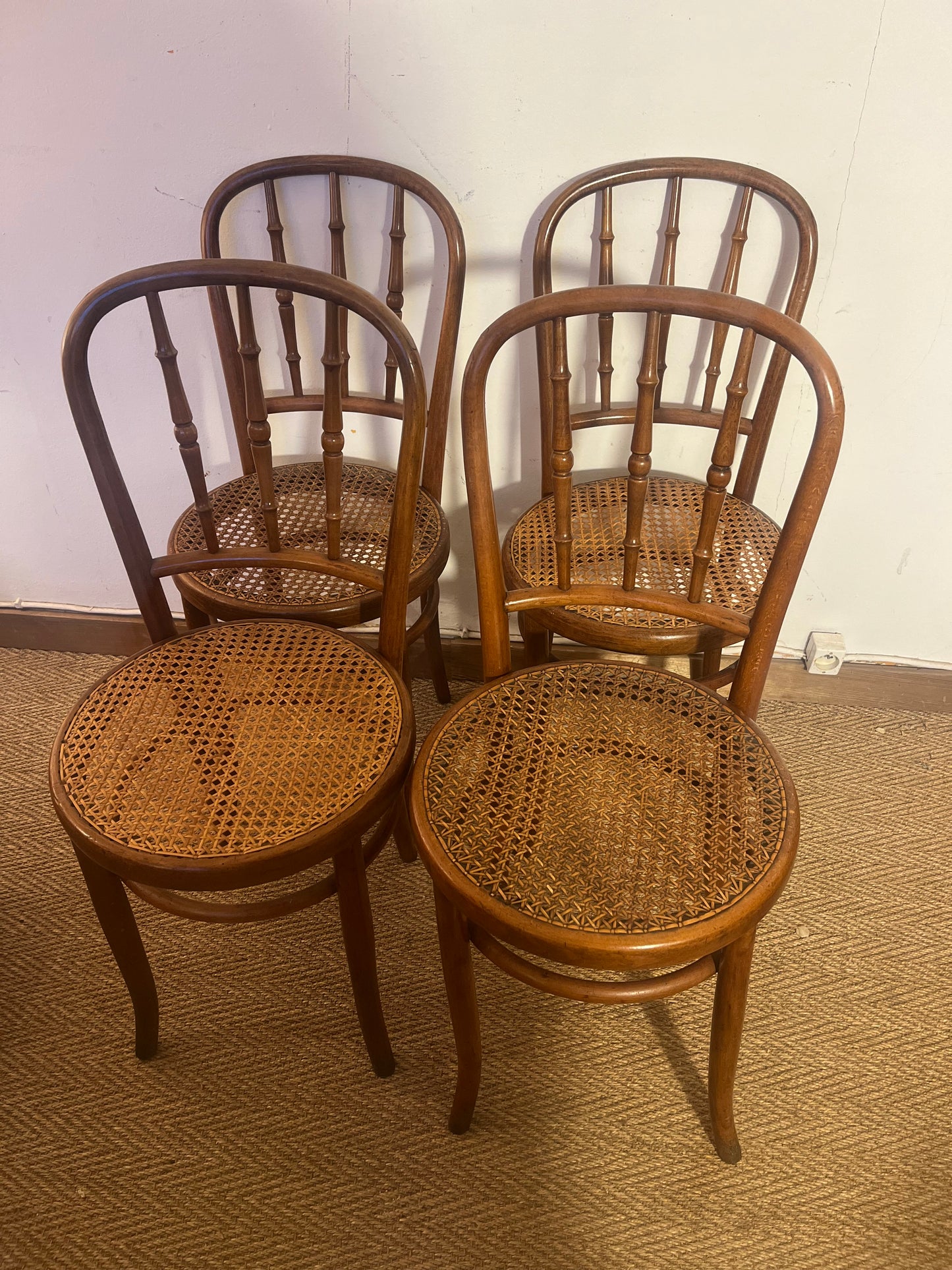 Lot de 4 chaises bistrots Fischel bois courbé et cannage