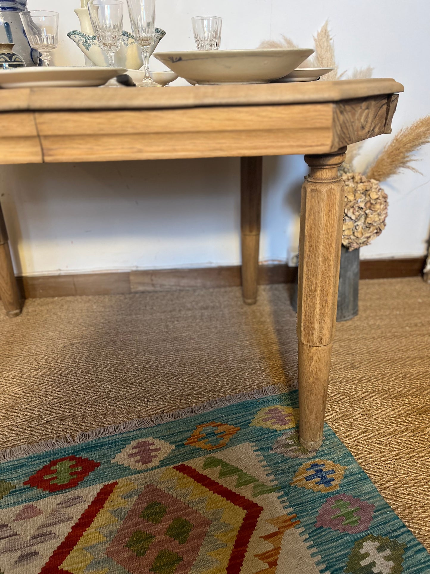 Table de salle à manger art déco en bois massif