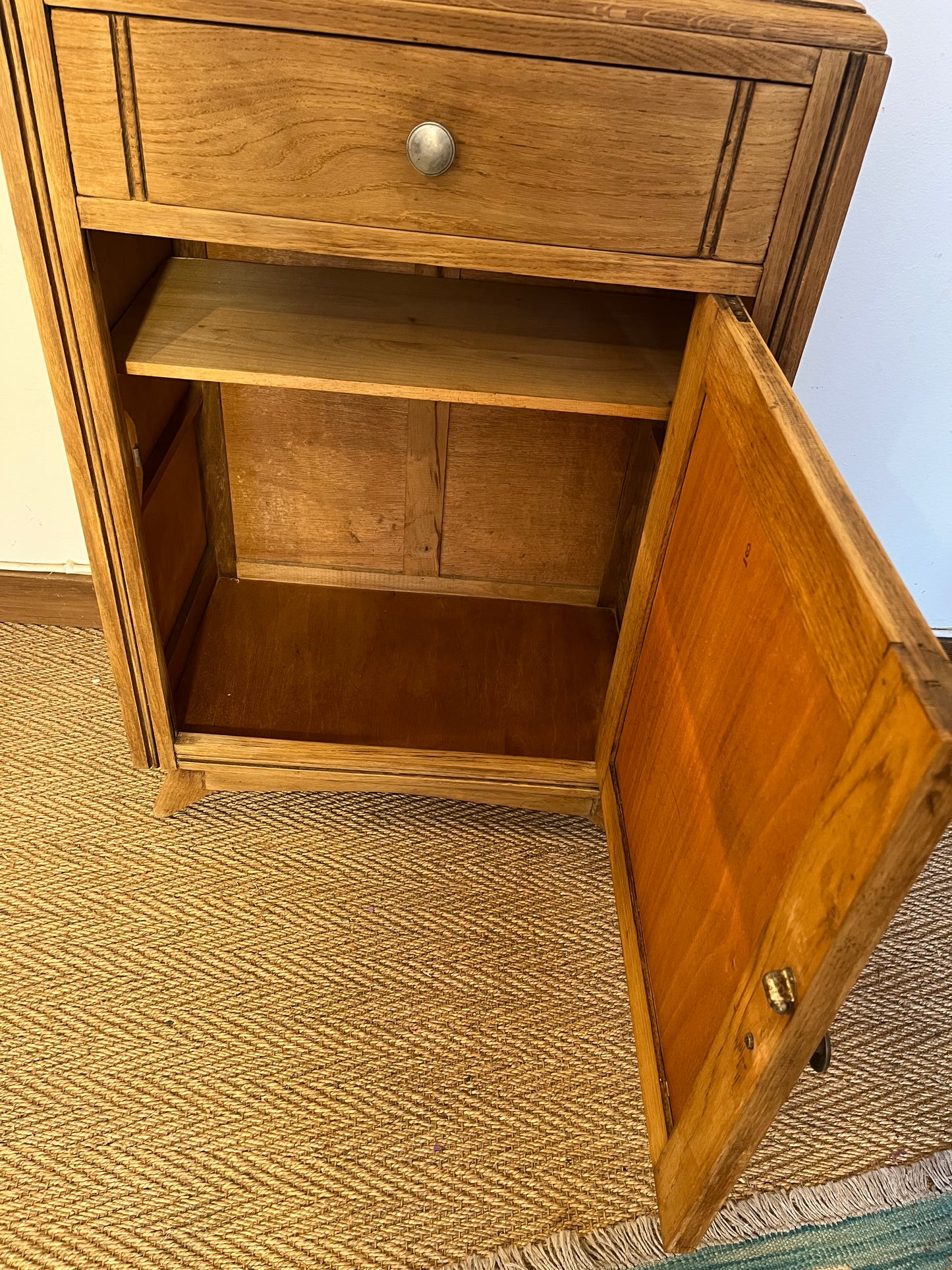 Confiturier meuble de rangement vintage