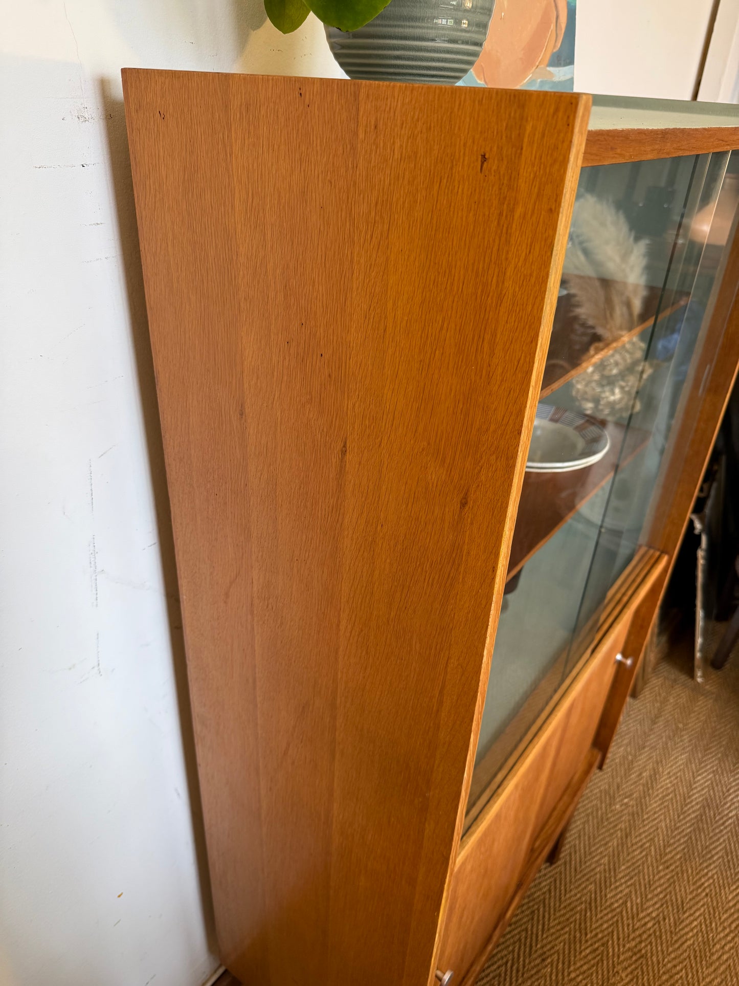 Vaisselier vitrine meuble de rangement vintage pieds compas placage teck