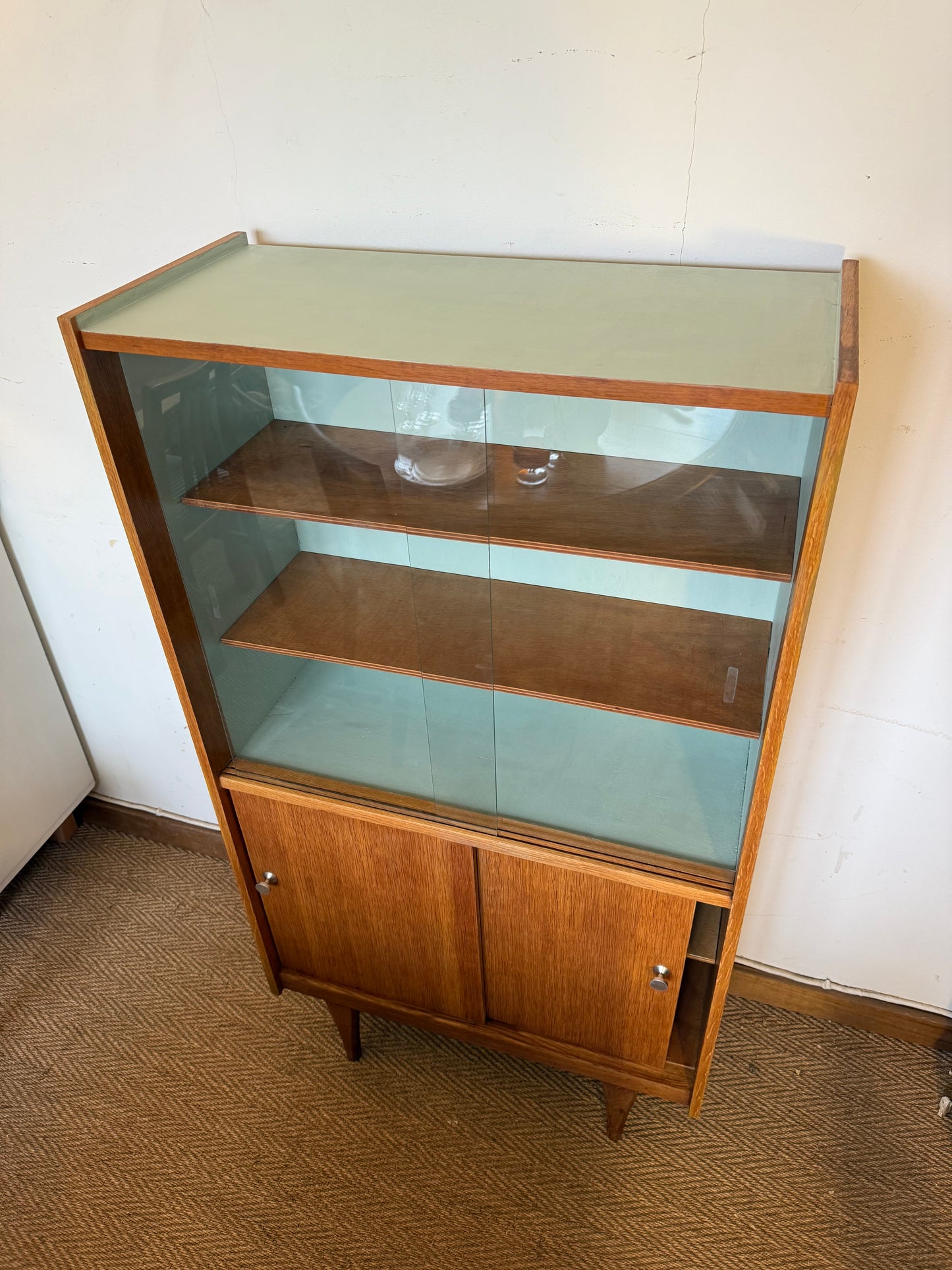 Vaisselier vitrine meuble de rangement vintage pieds compas placage teck