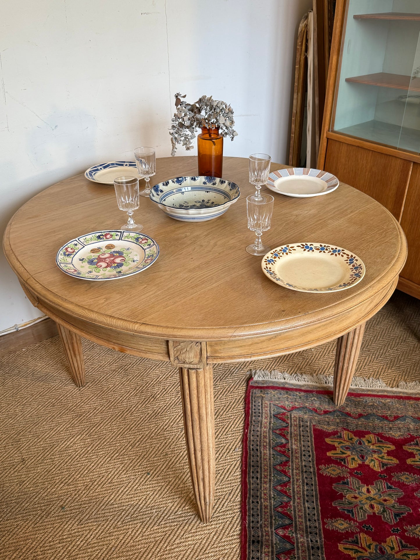 Table de salle à manger ovale art déco vintage en bois