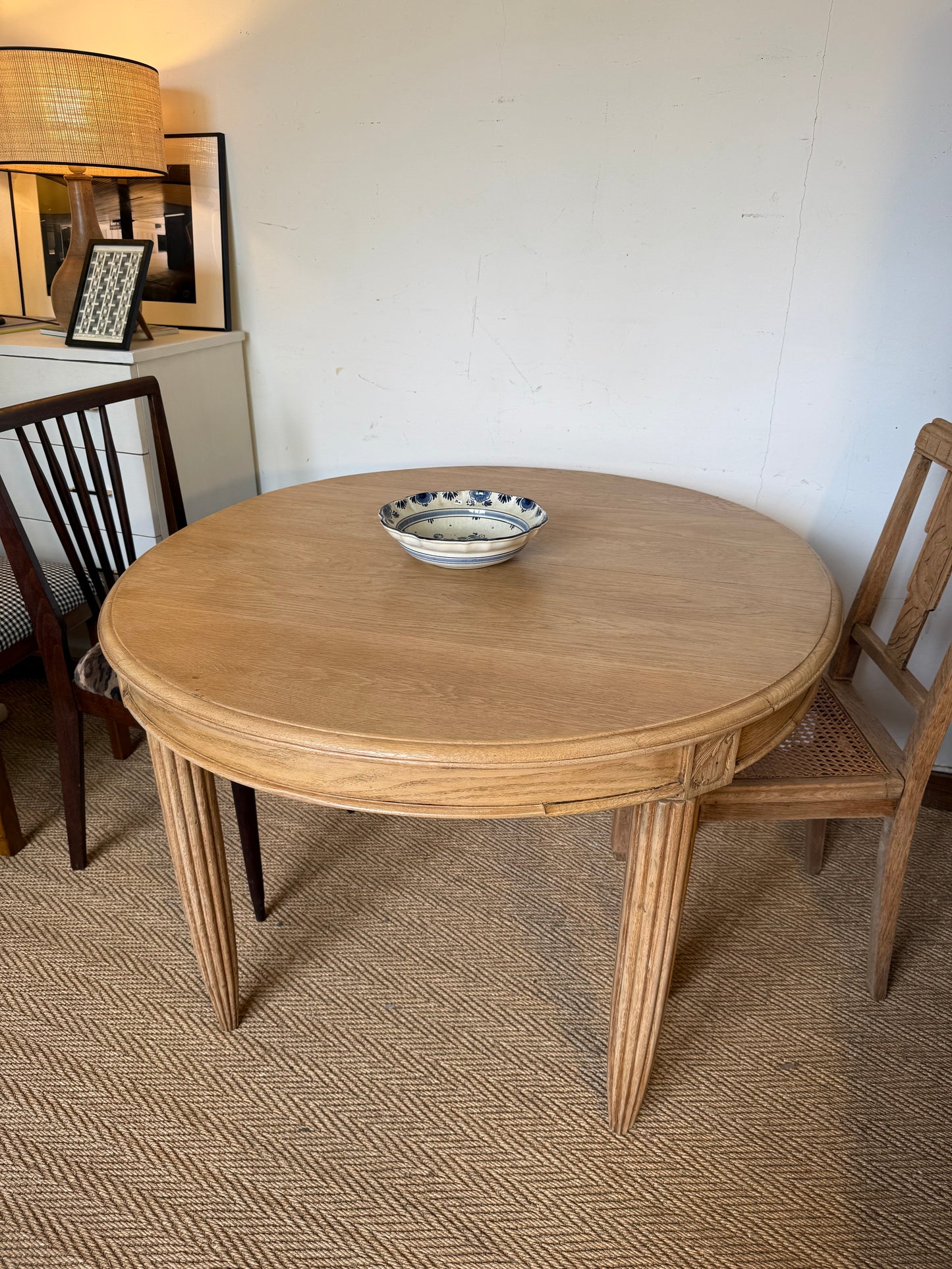 Table de salle à manger ovale art déco vintage en bois