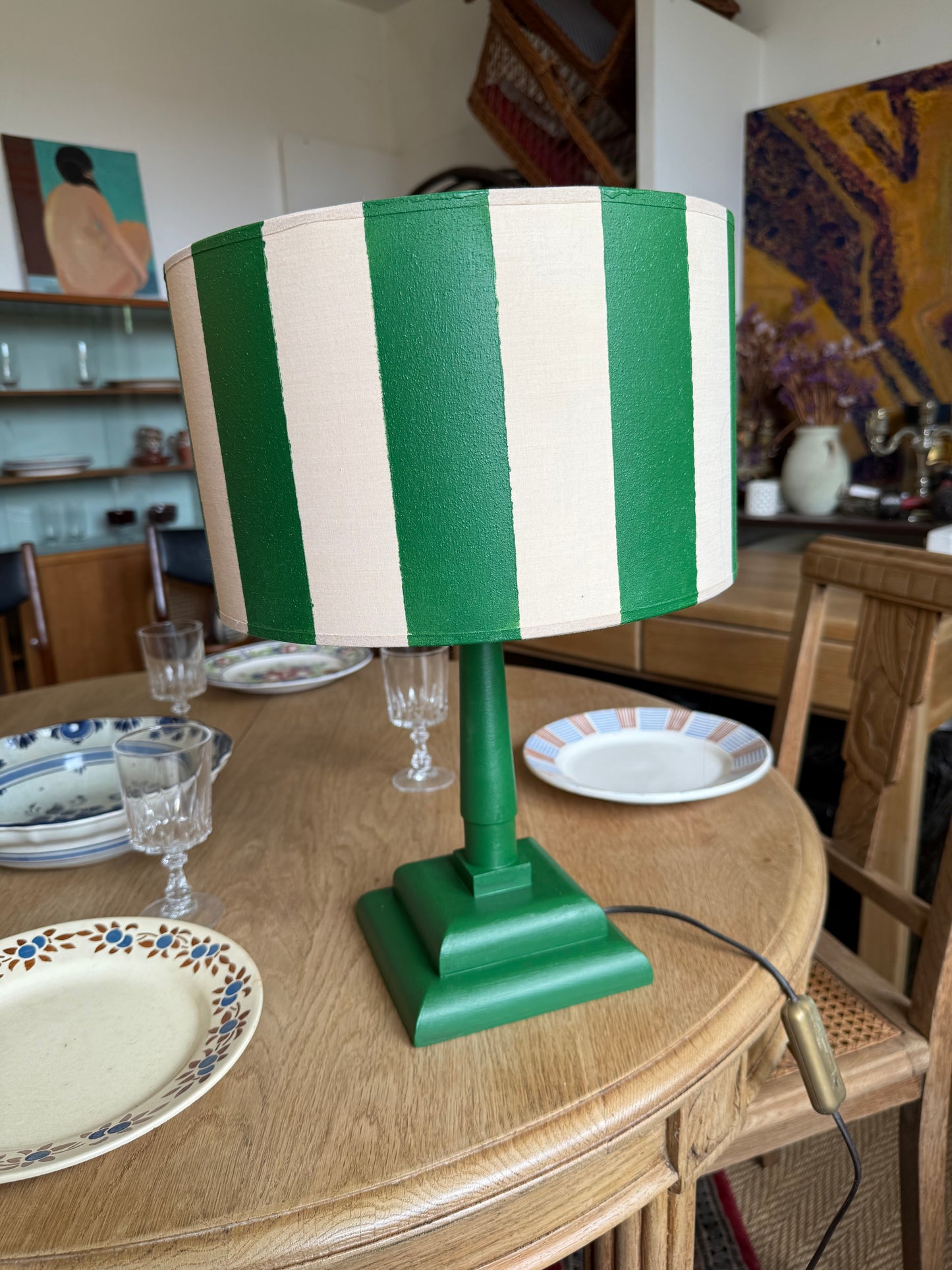 Paire de lampes de chevet vintage bois vert et abat jour rayé