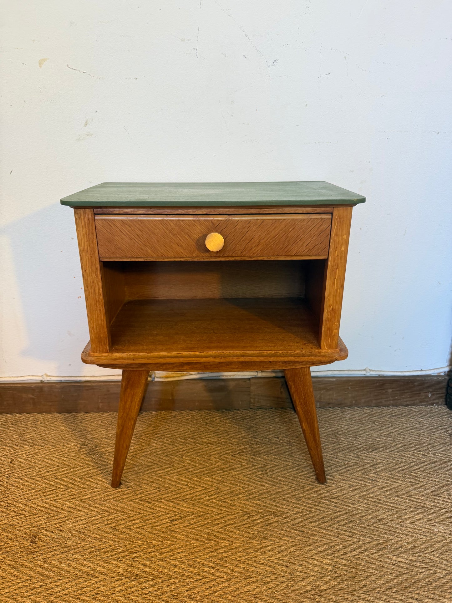 Table de chevet vintage pieds compas